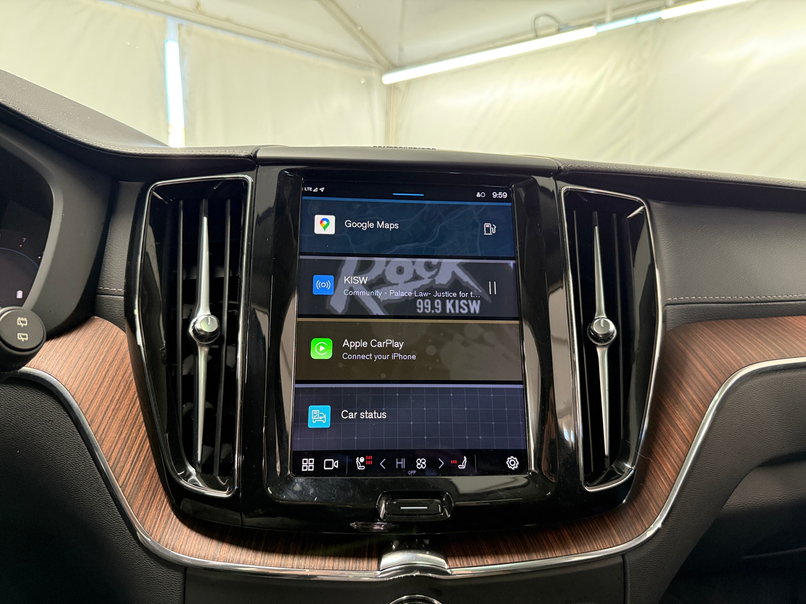 Thumbnail: 2023 Volvo XC60 - 3