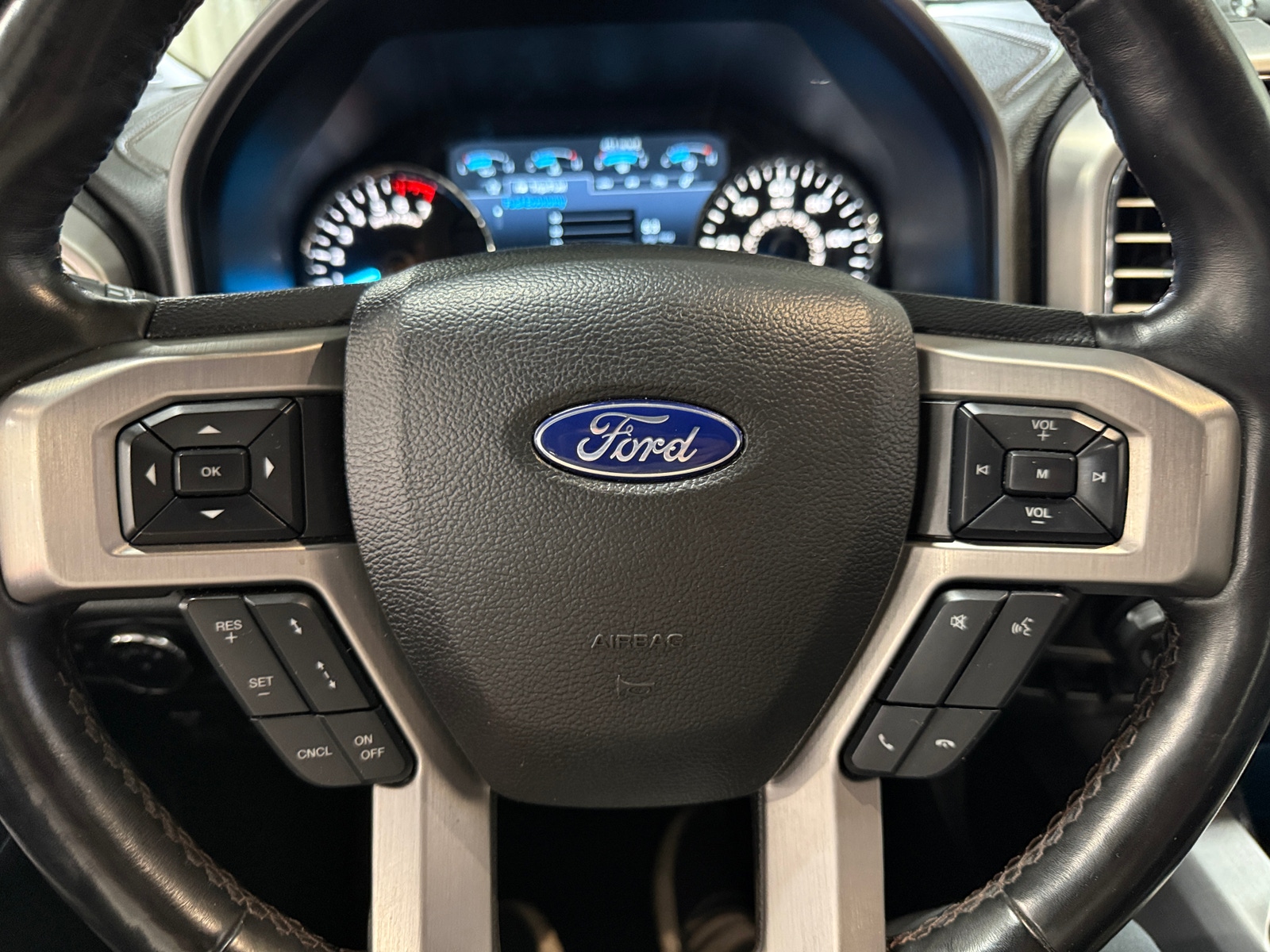 Thumbnail: 2018 Ford Econoline - 5