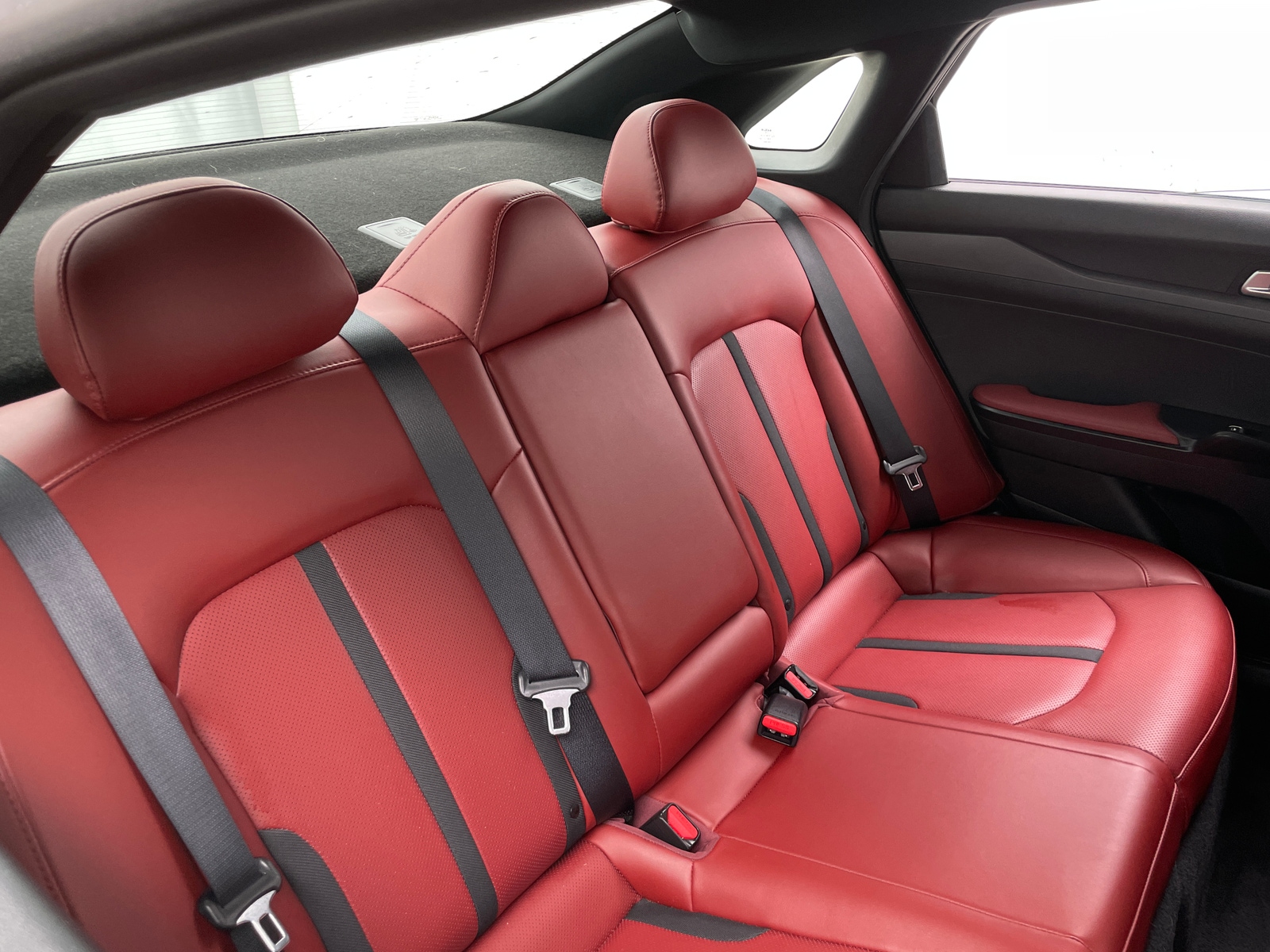Thumbnail: 2022 Kia K5 - 4