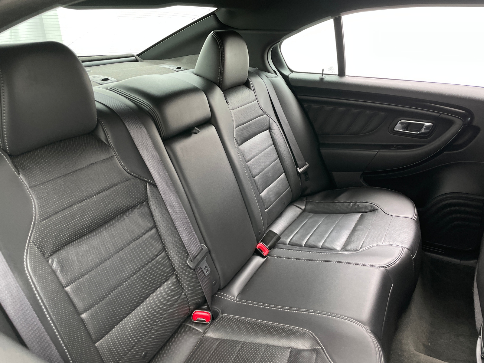 Thumbnail: 2017 Ford Taurus - 5