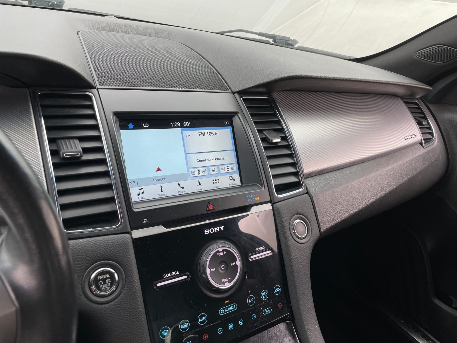 Thumbnail: 2017 Ford Taurus - 3