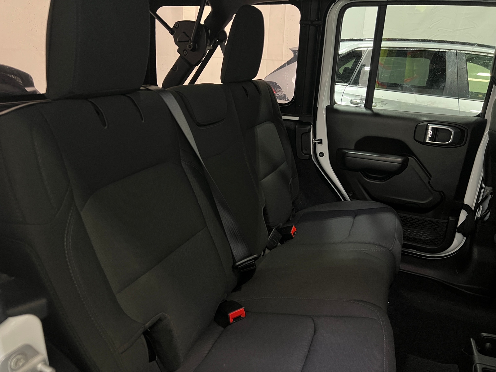 Thumbnail: 2022 Jeep Wrangler - 6