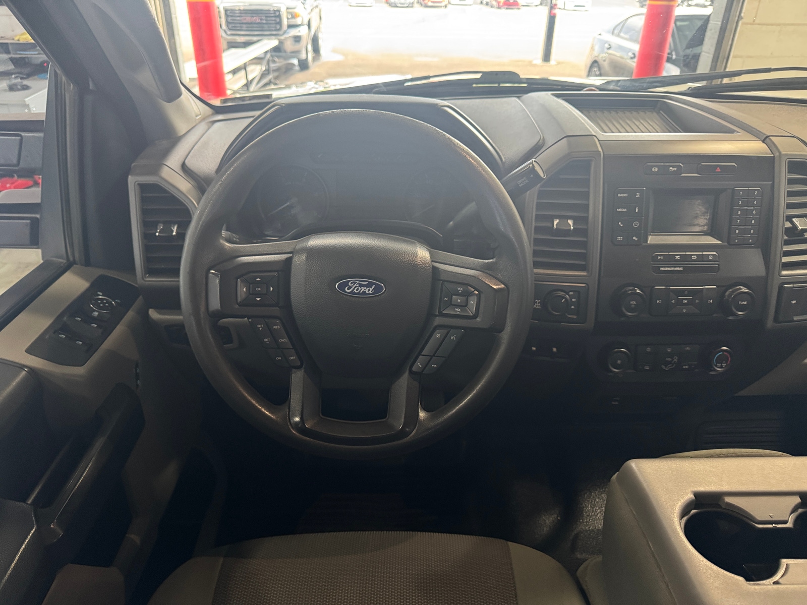Thumbnail: 2022 Ford Econoline - 5