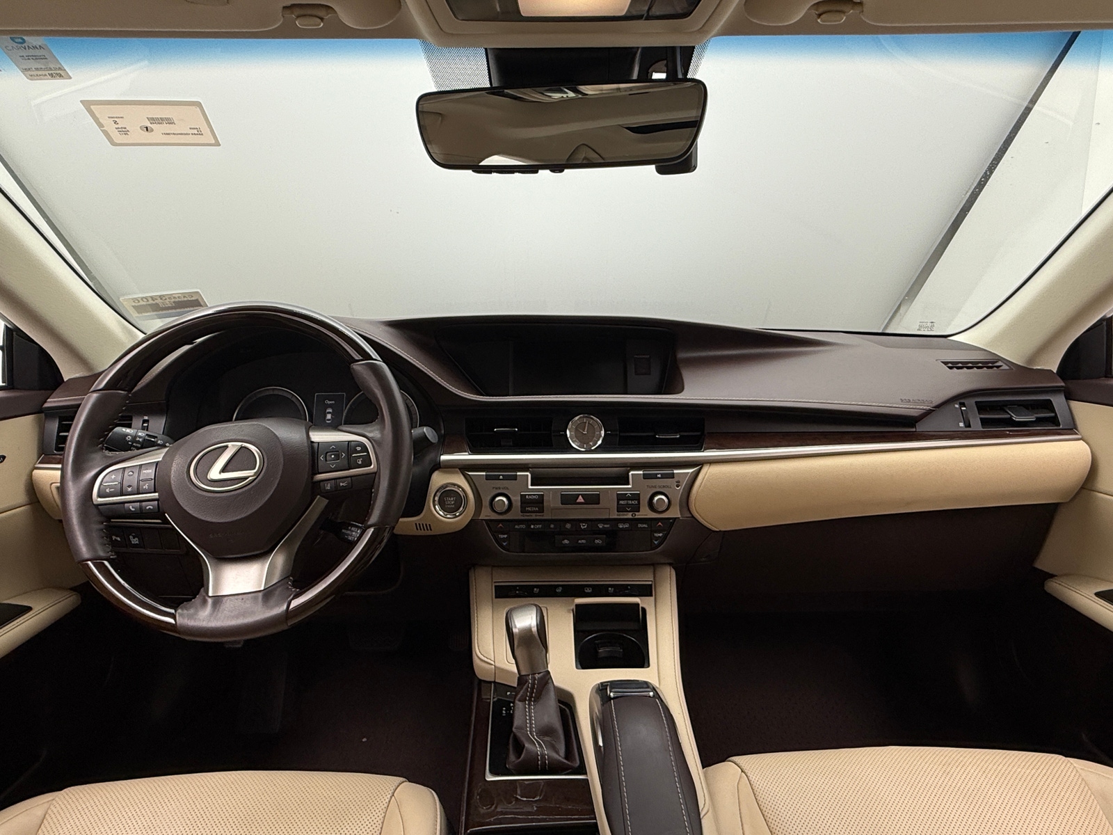 Thumbnail: 2017 Lexus ES - 2