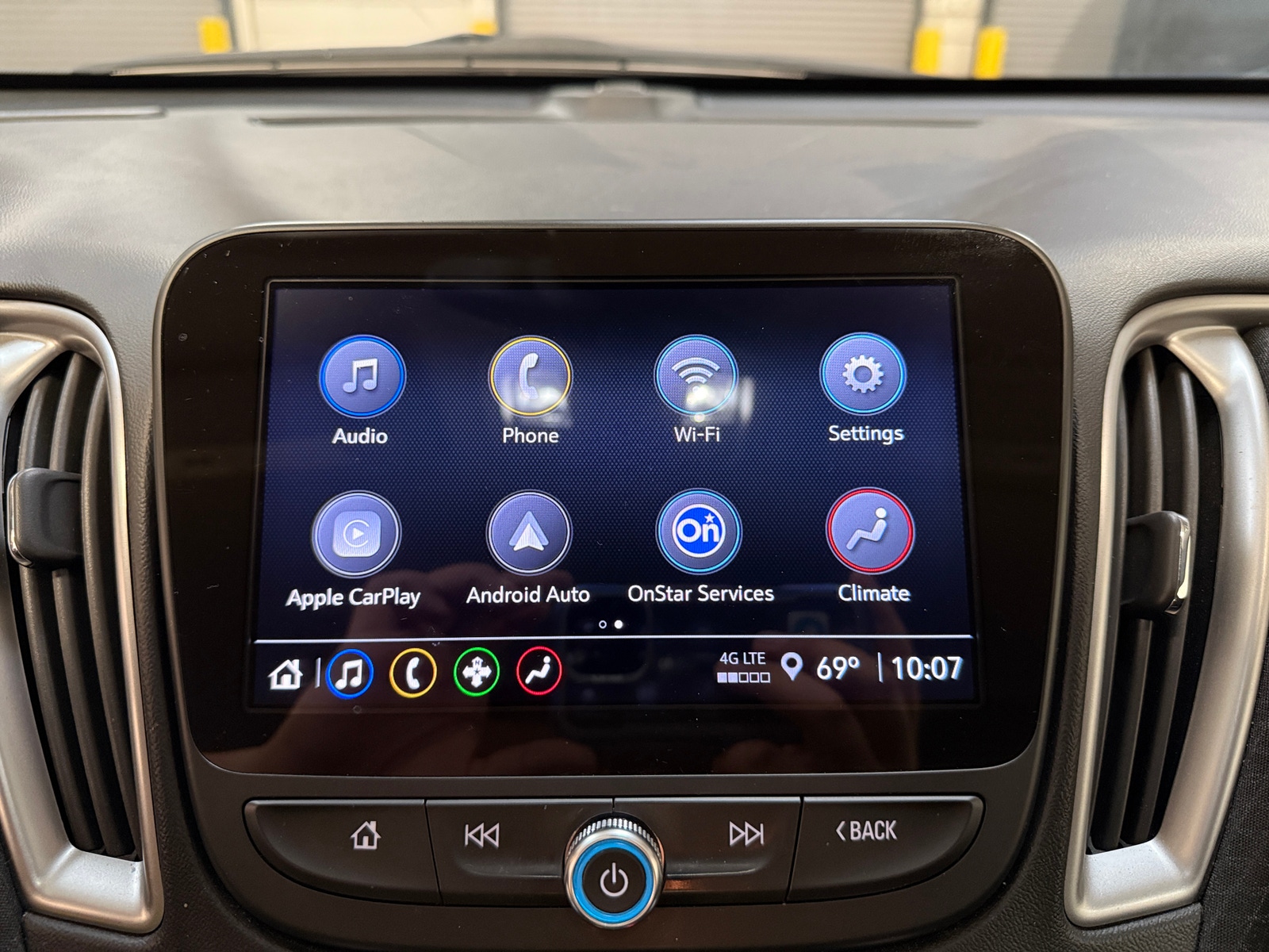 Thumbnail: 2024 Chevrolet Malibu - 4