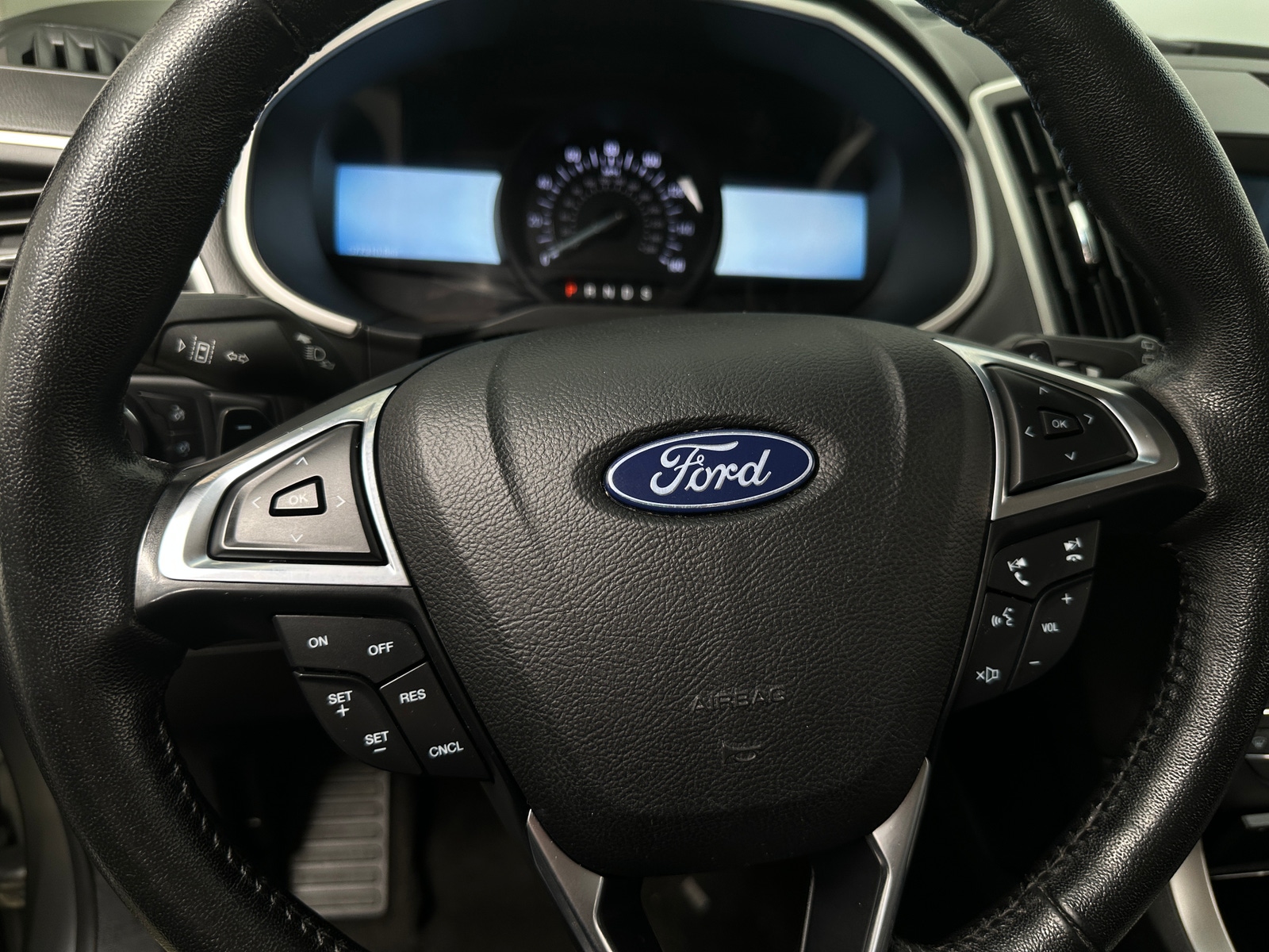 Thumbnail: 2020 Ford Edge - 4