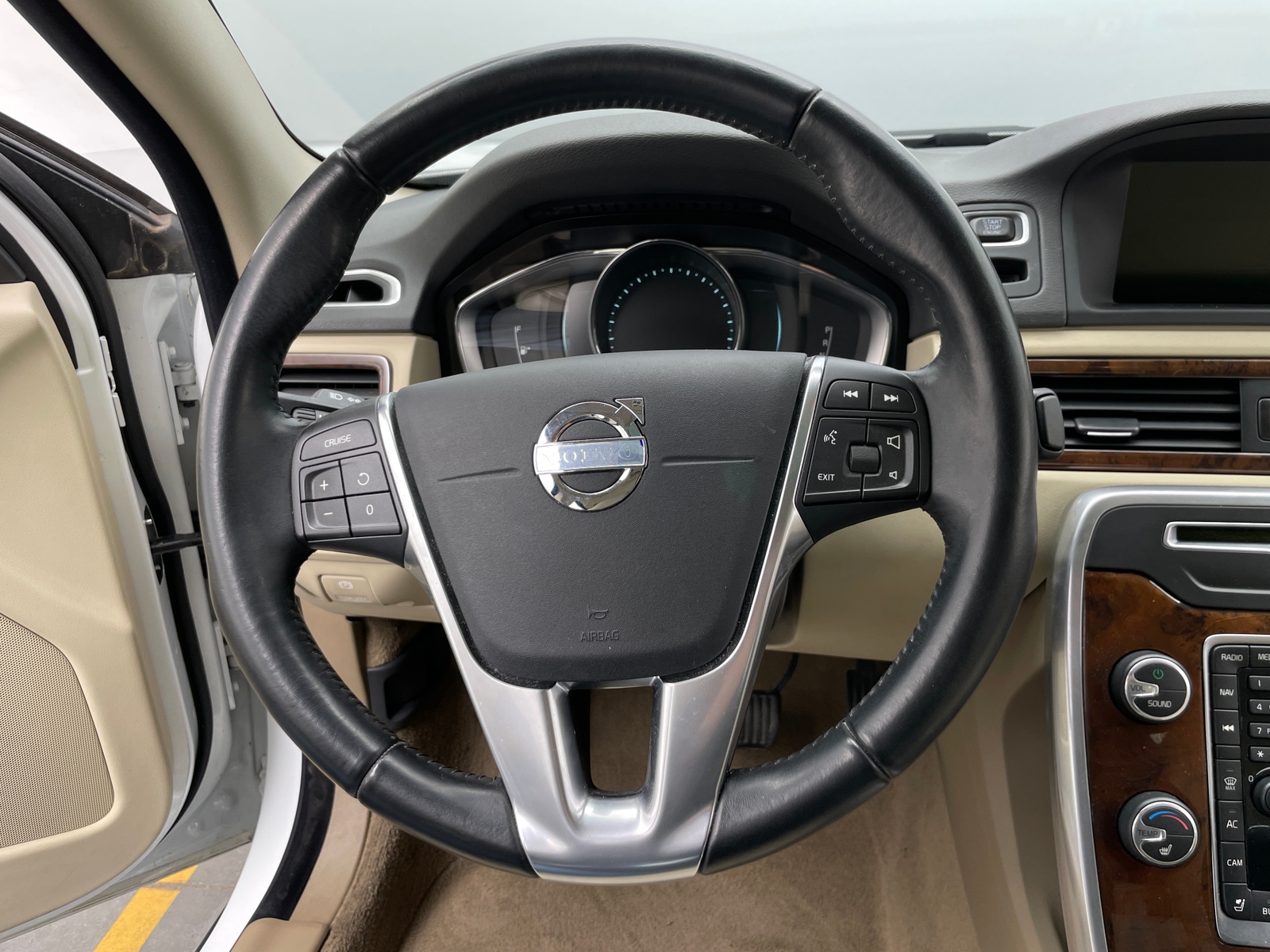 Thumbnail: 2015 Volvo S80 - 4