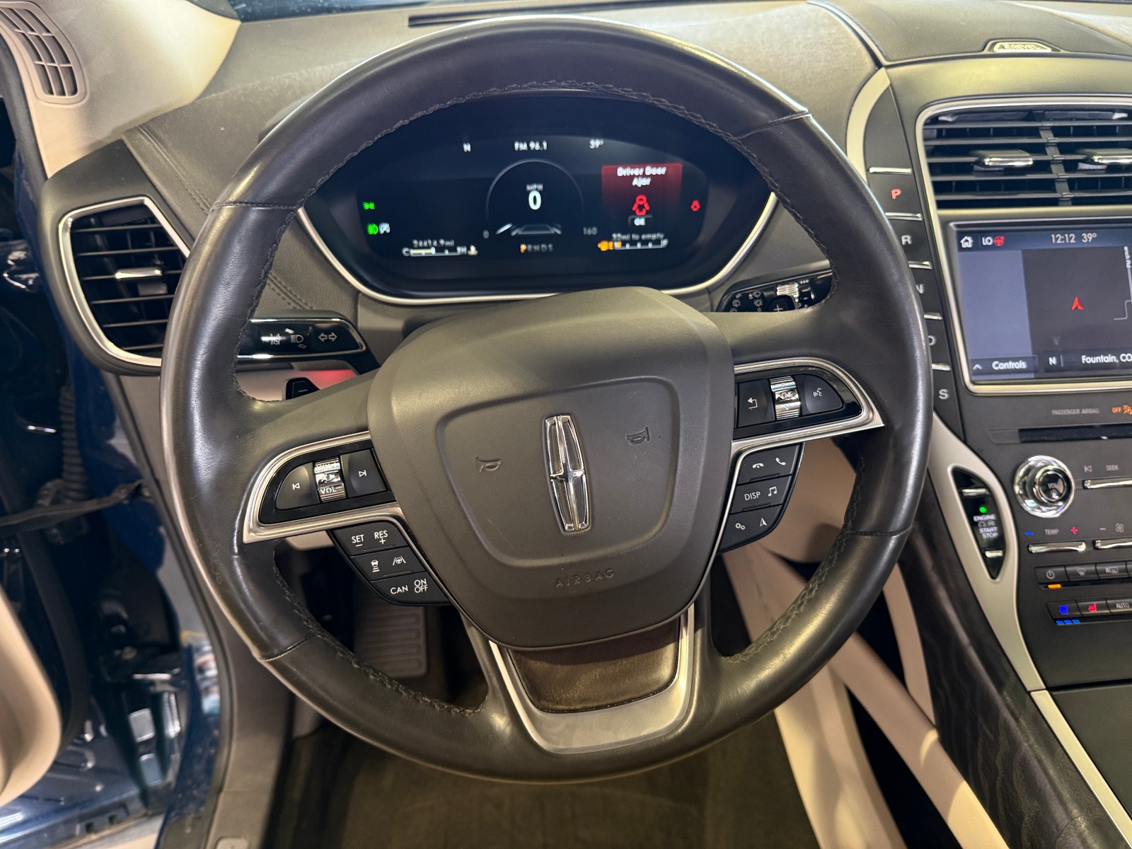 Thumbnail: 2020 Lincoln Nautilus - 4