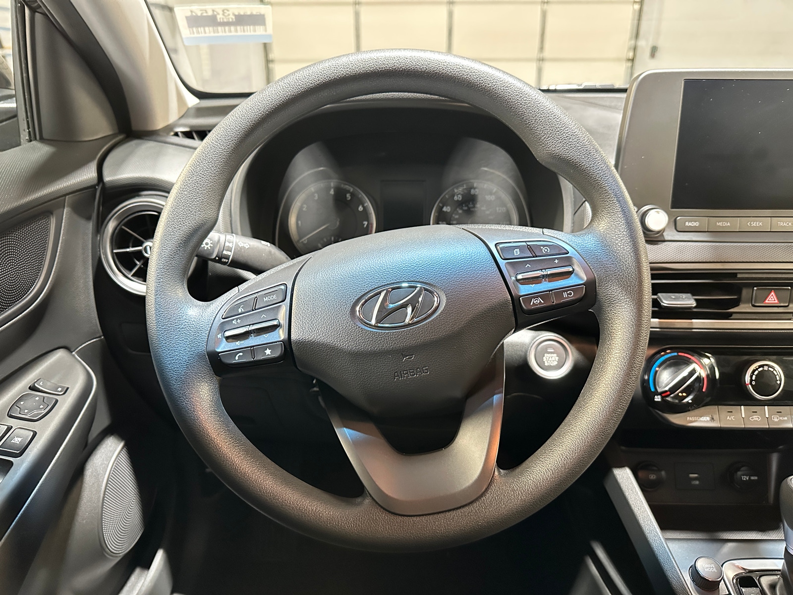 Thumbnail: 2022 Hyundai Kona - 5