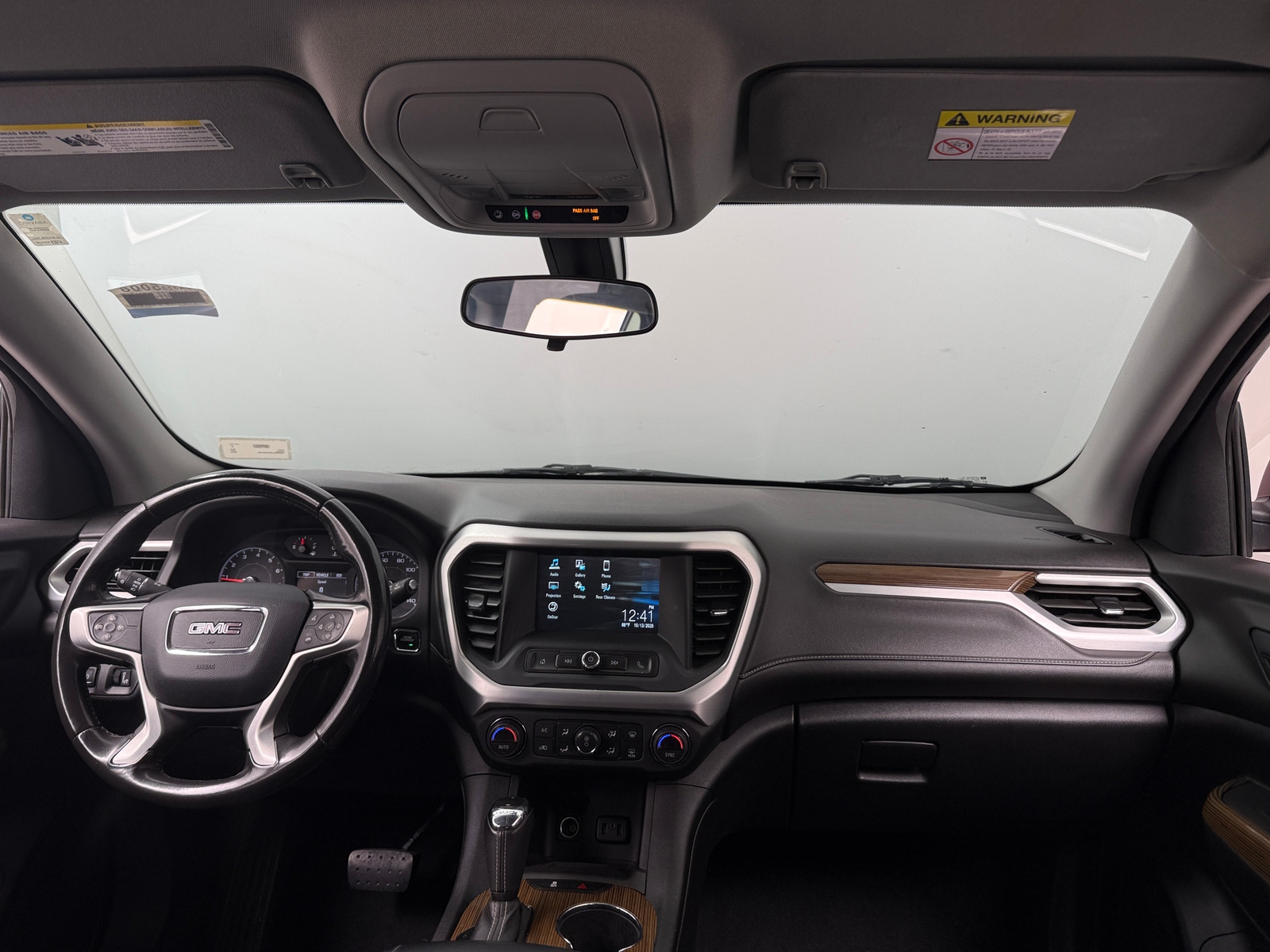 Thumbnail: 2019 GMC Acadia - 3