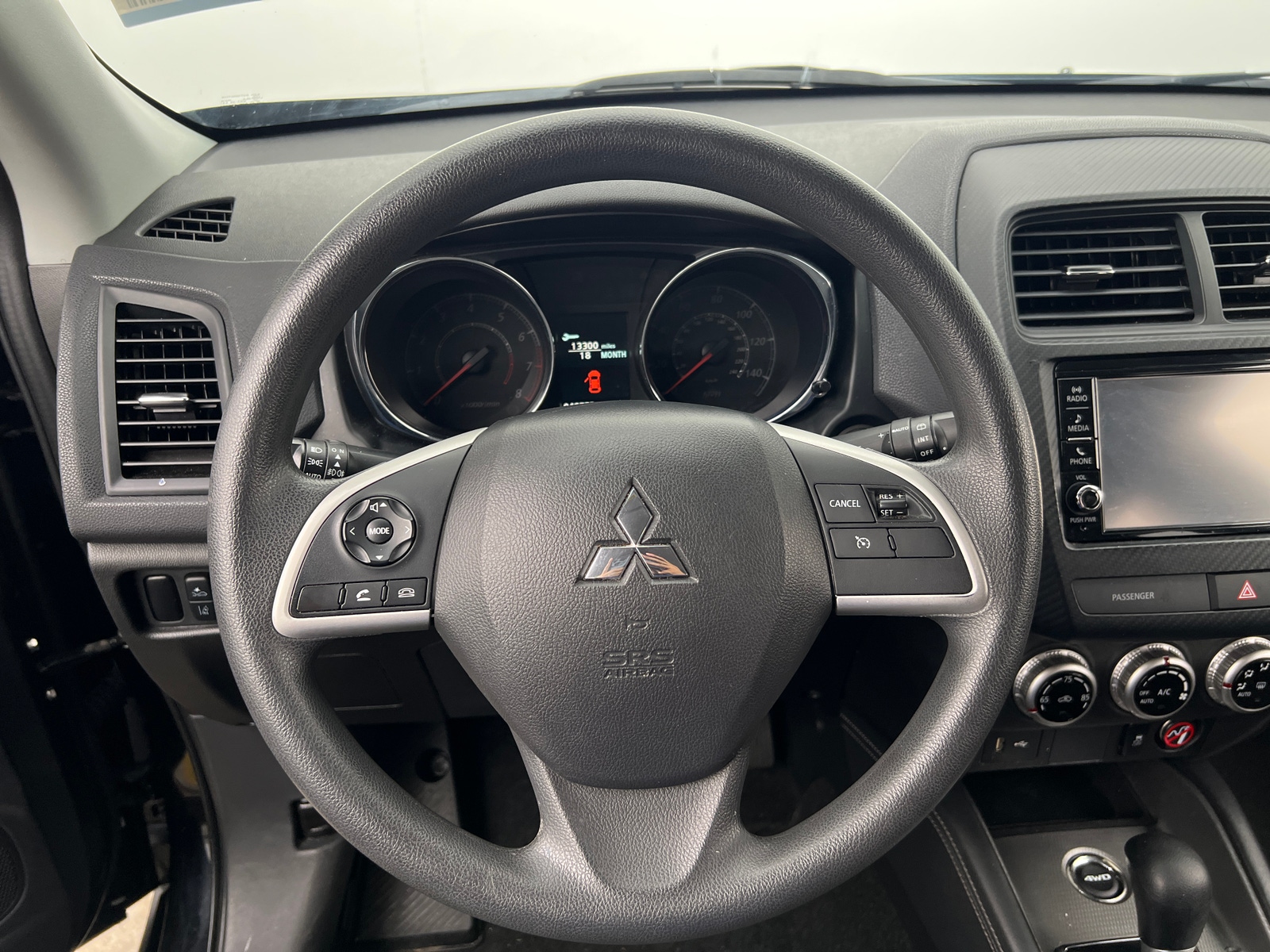 Thumbnail: 2023 Mitsubishi Outlander Sport - 5