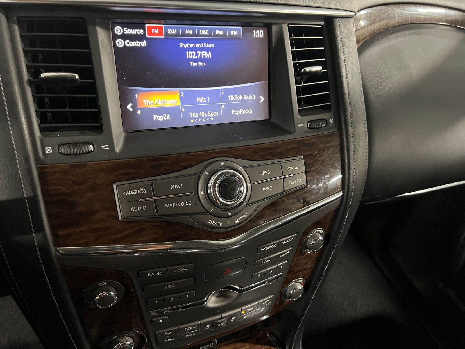 Thumbnail: 2020 Nissan Armada - 3