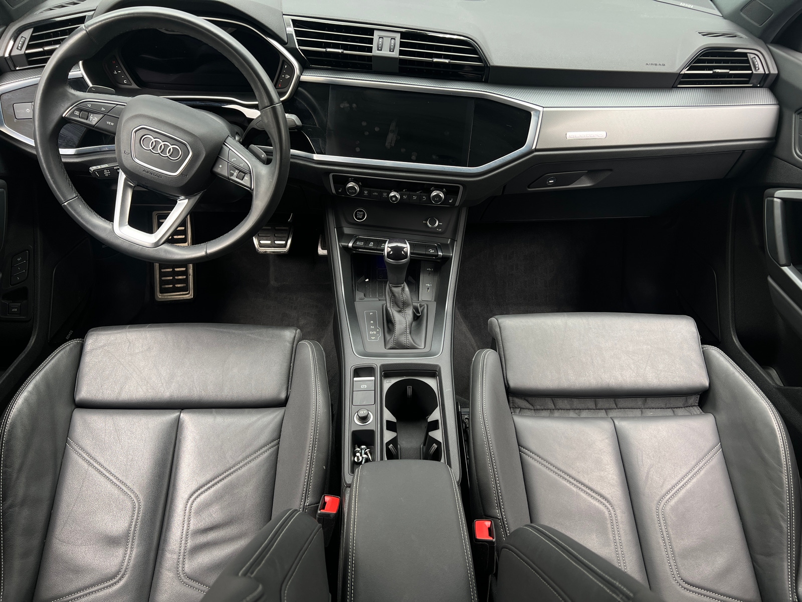 Thumbnail: 2023 Audi Q3 - 2