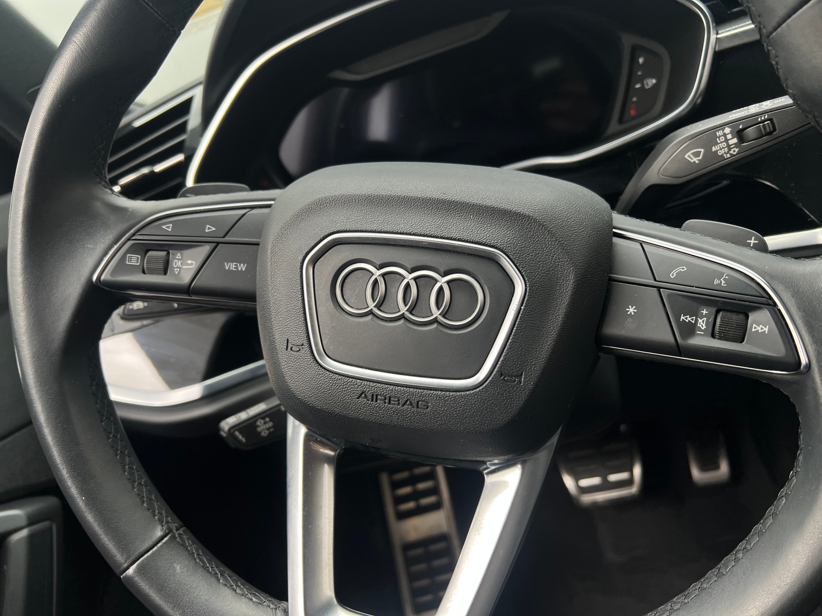 Thumbnail: 2023 Audi Q3 - 4