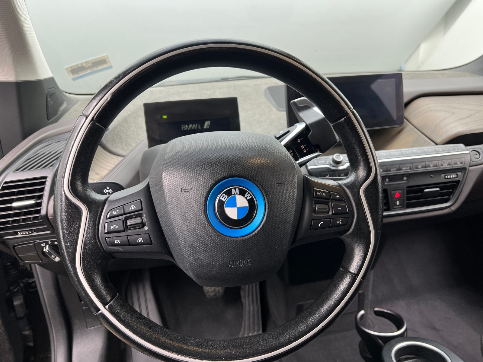 Thumbnail: 2018 BMW i3 - 4