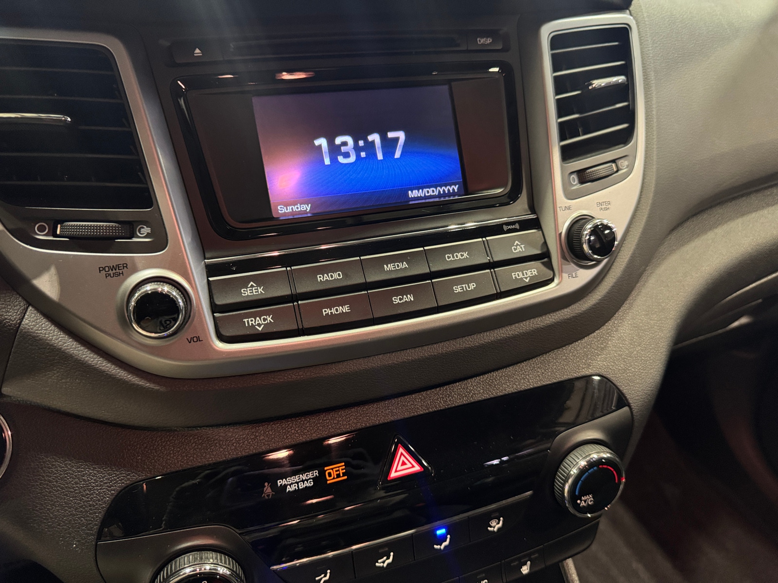 Thumbnail: 2017 Hyundai Tucson - 4