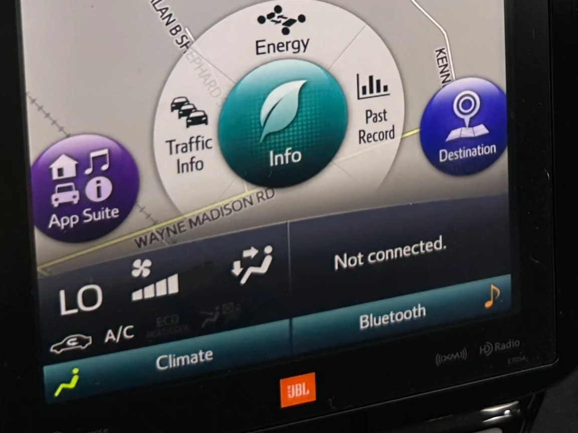 Thumbnail: 2018 Toyota Prius - 3