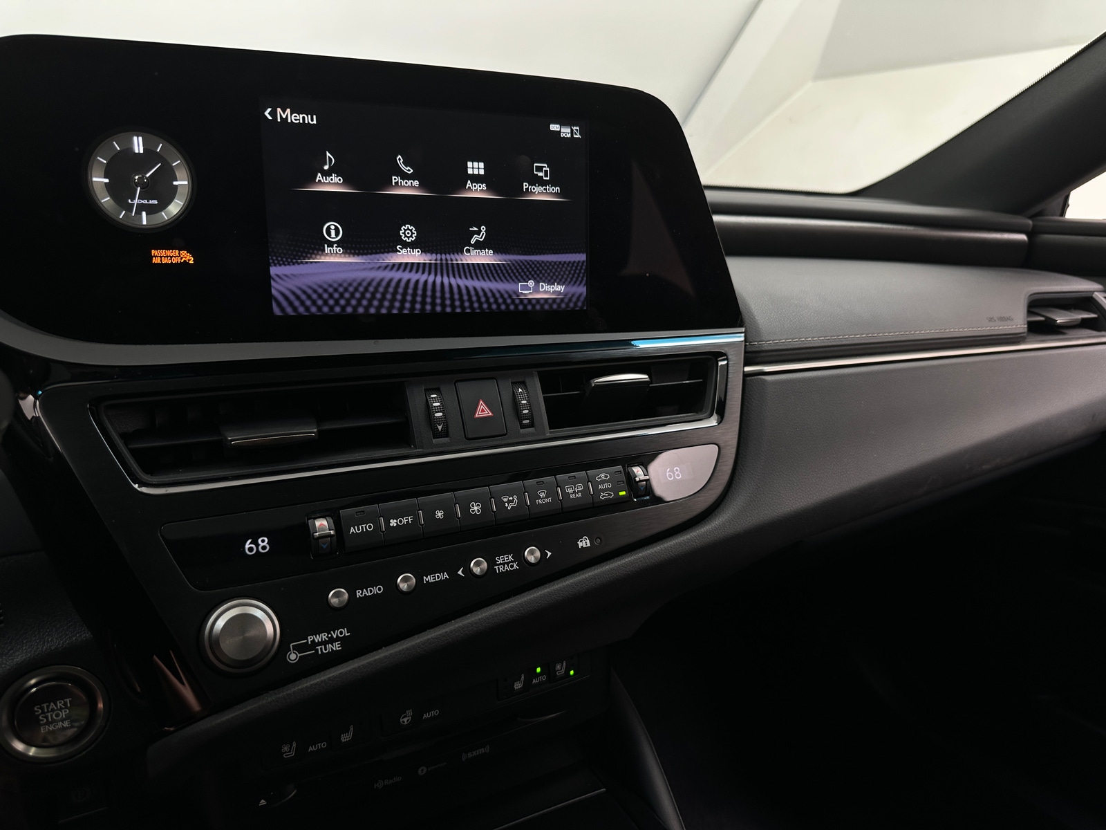 Thumbnail: 2022 Lexus ES - 3