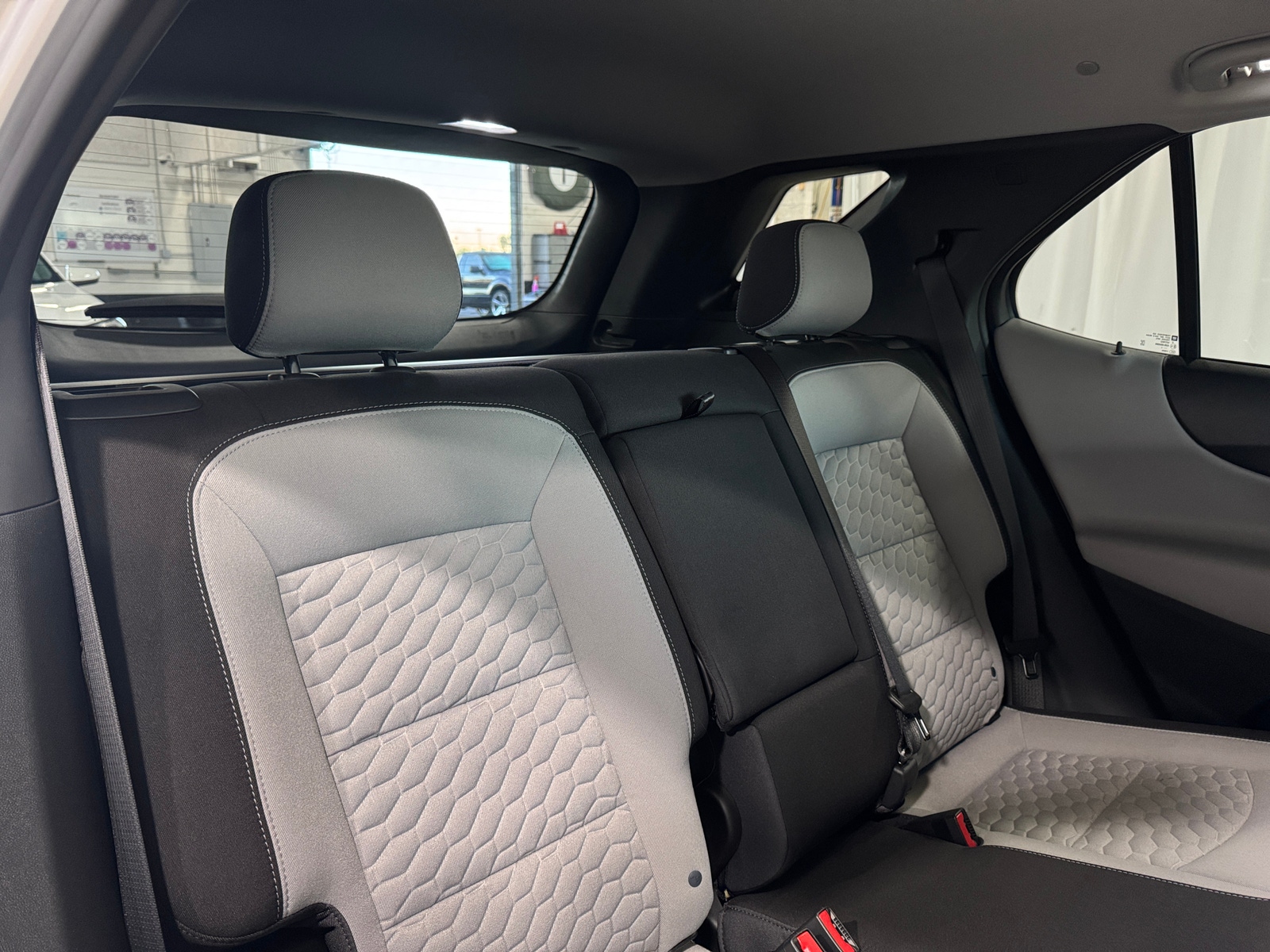 Thumbnail: 2021 Chevrolet Equinox - 6