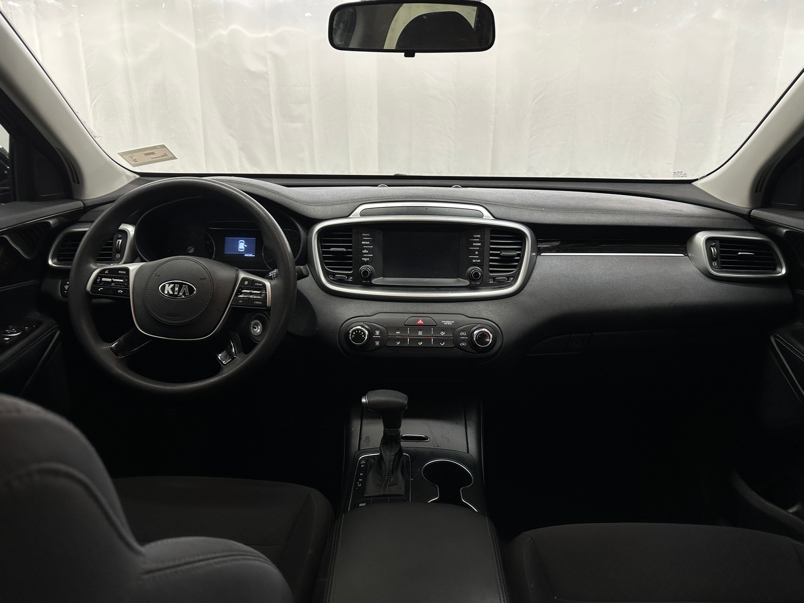 Thumbnail: 2019 Kia Sorento - 3