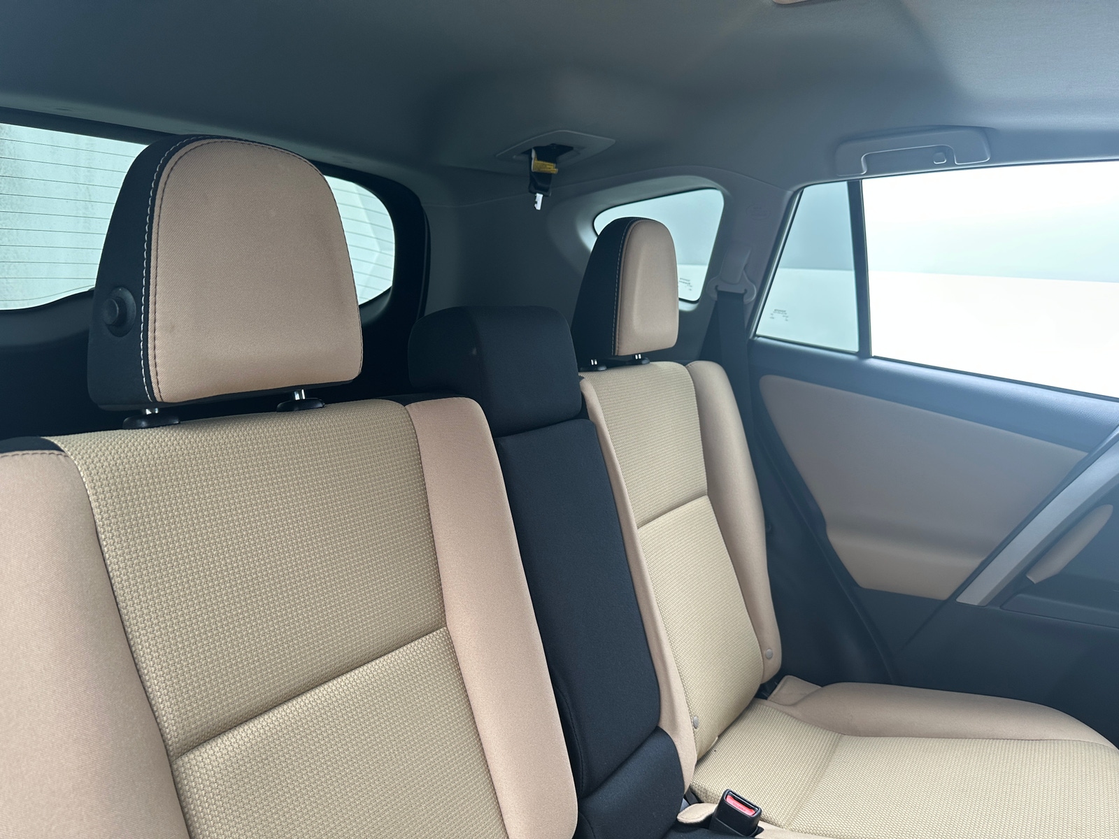 Thumbnail: 2017 Toyota RAV4 - 6