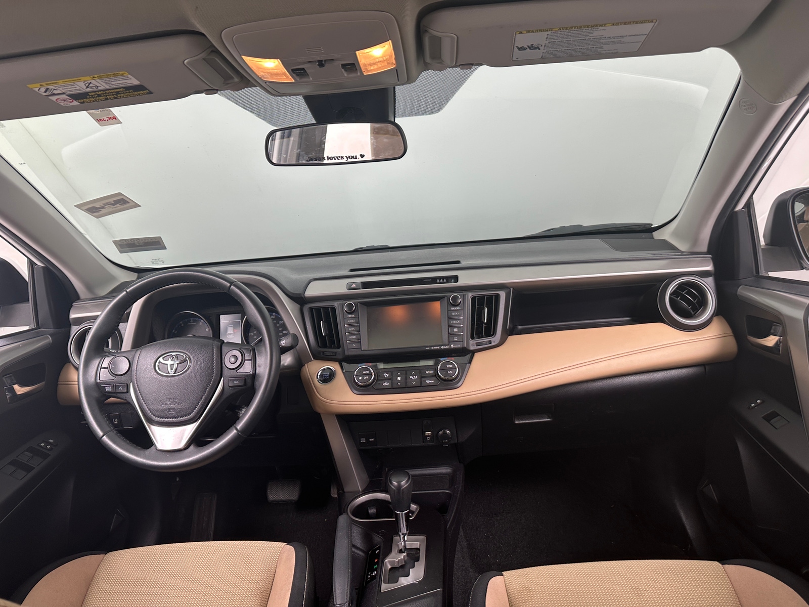 Thumbnail: 2017 Toyota RAV4 - 3