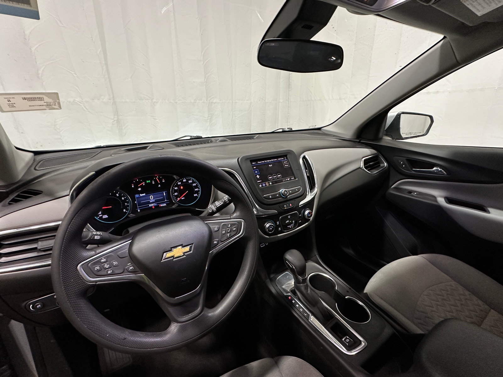 Thumbnail: 2022 Chevrolet Equinox - 3