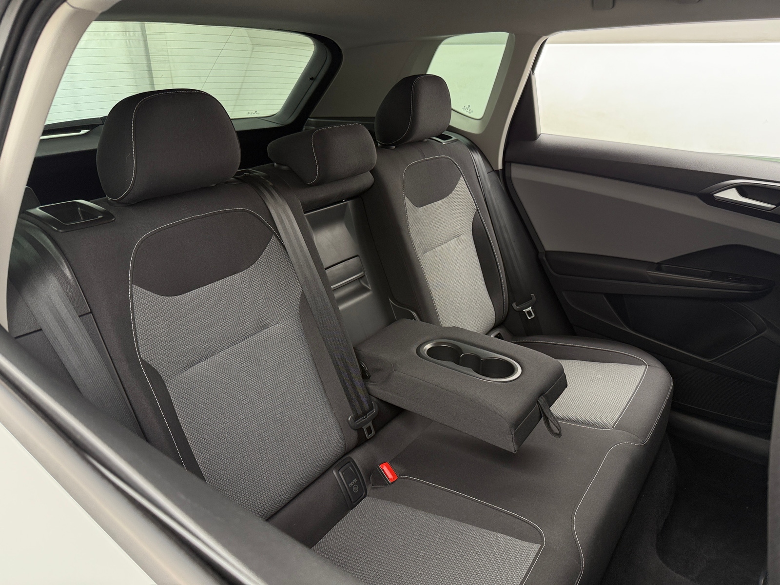 Thumbnail: 2022 Volkswagen Taos - 6