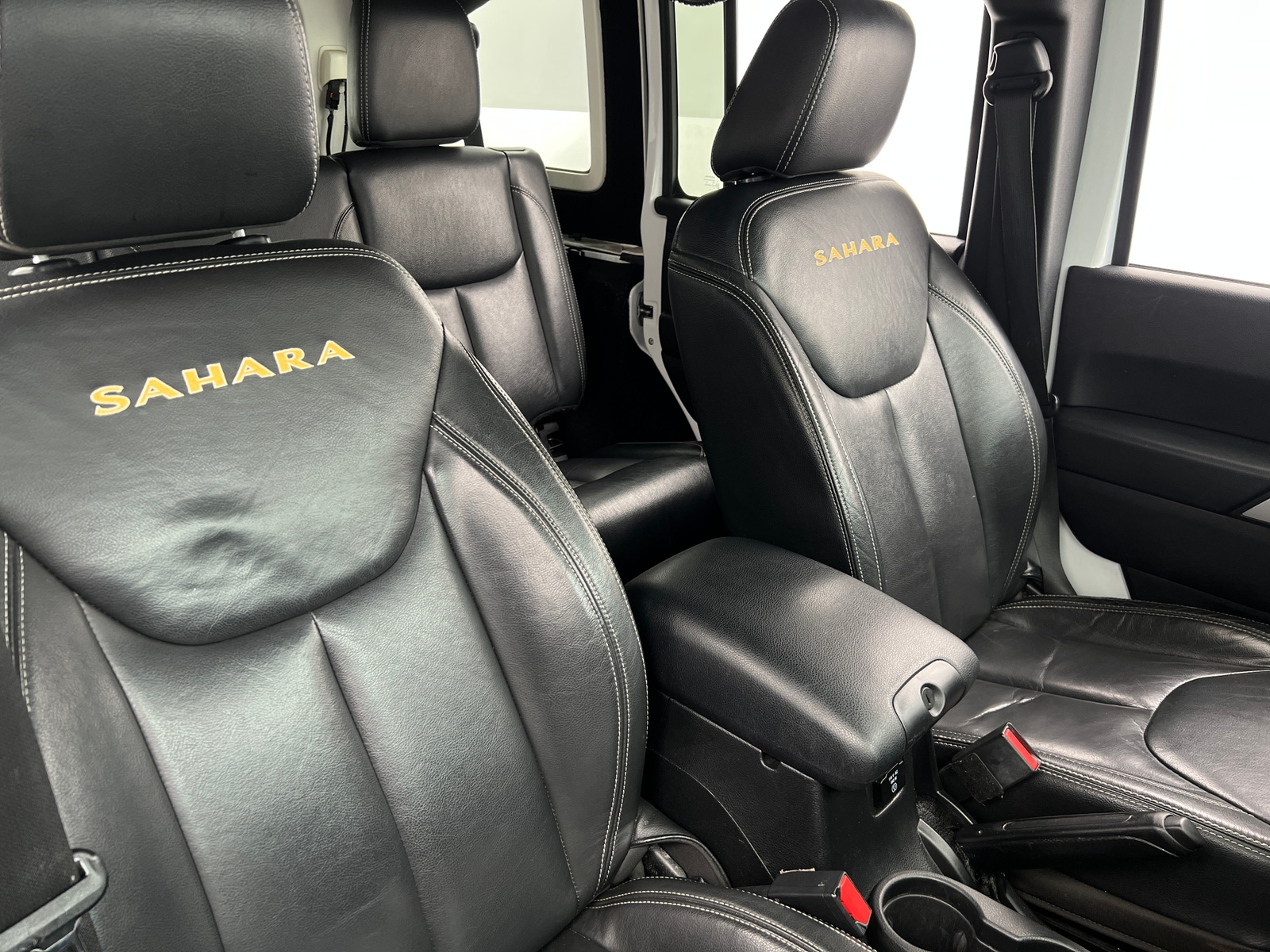 Thumbnail: 2015 Jeep Wrangler - 2