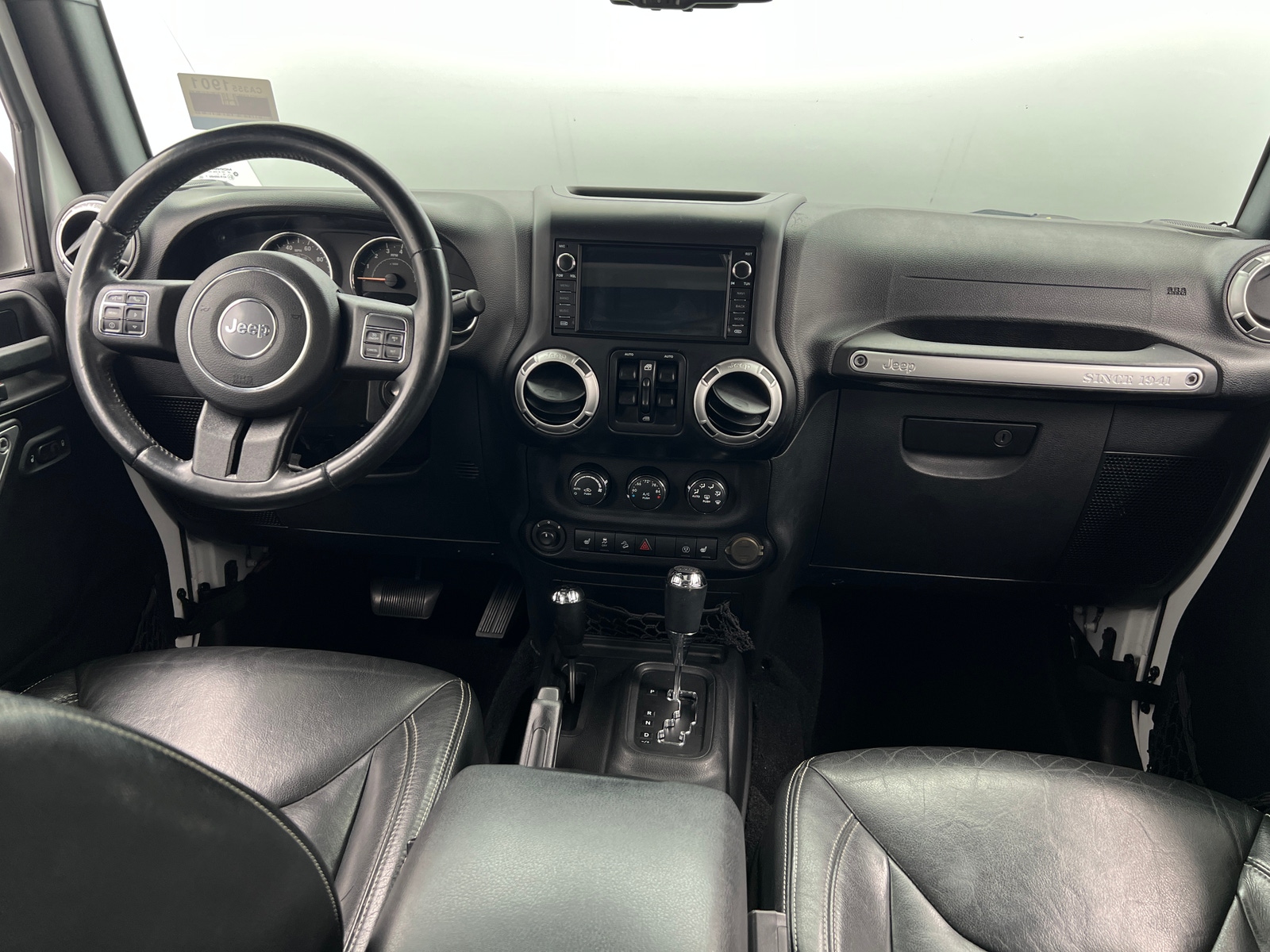 Thumbnail: 2015 Jeep Wrangler - 3