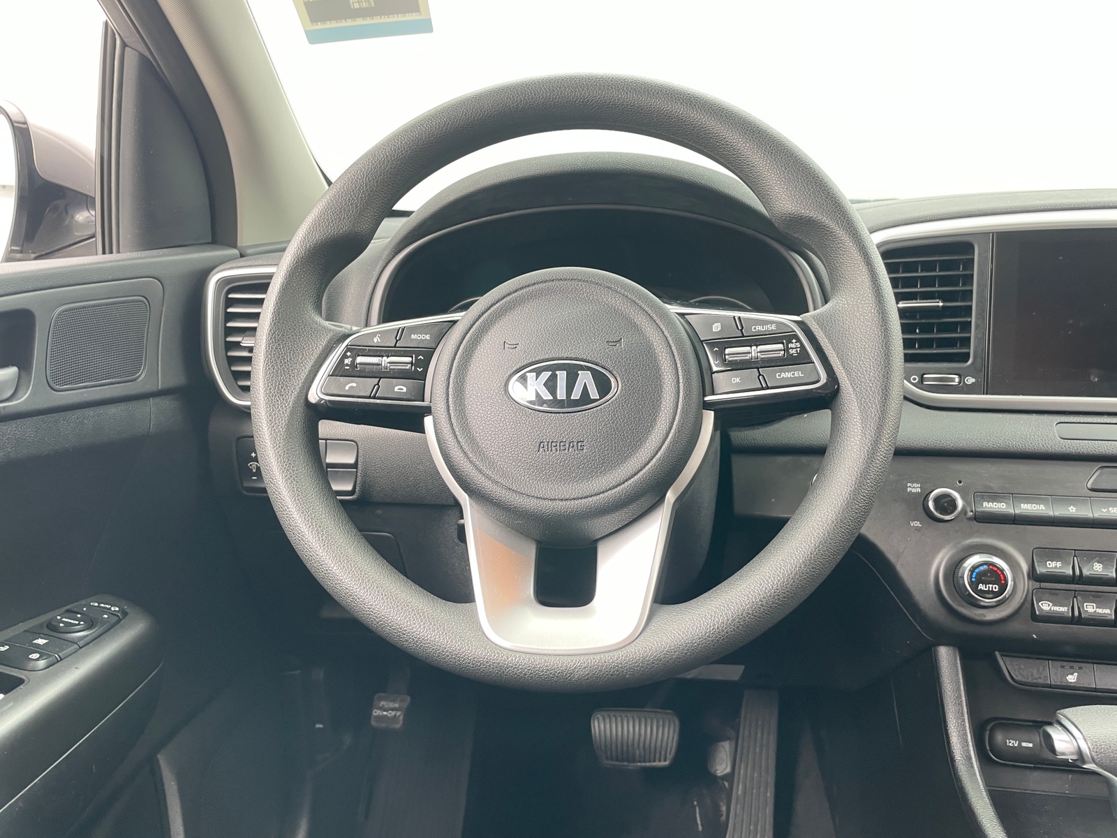 Thumbnail: 2022 Kia Sportage - 5