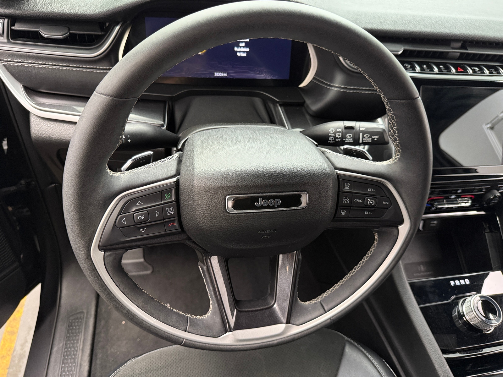 Thumbnail: 2023 Jeep Grand Cherokee L - 4
