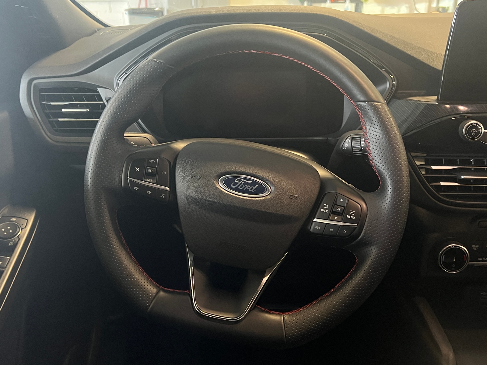 Thumbnail: 2024 Ford Escape - 5