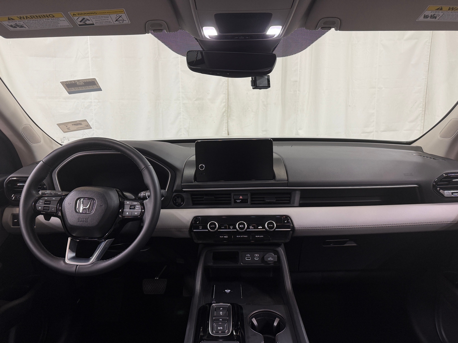 Thumbnail: 2023 Honda Pilot - 2