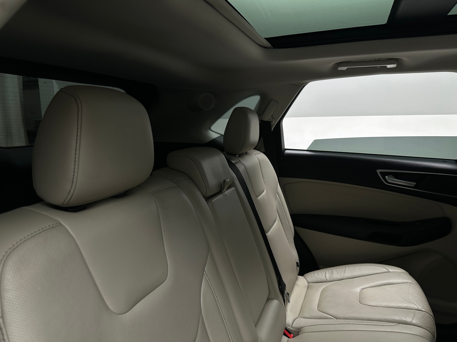 Thumbnail: 2015 Ford Edge - 5
