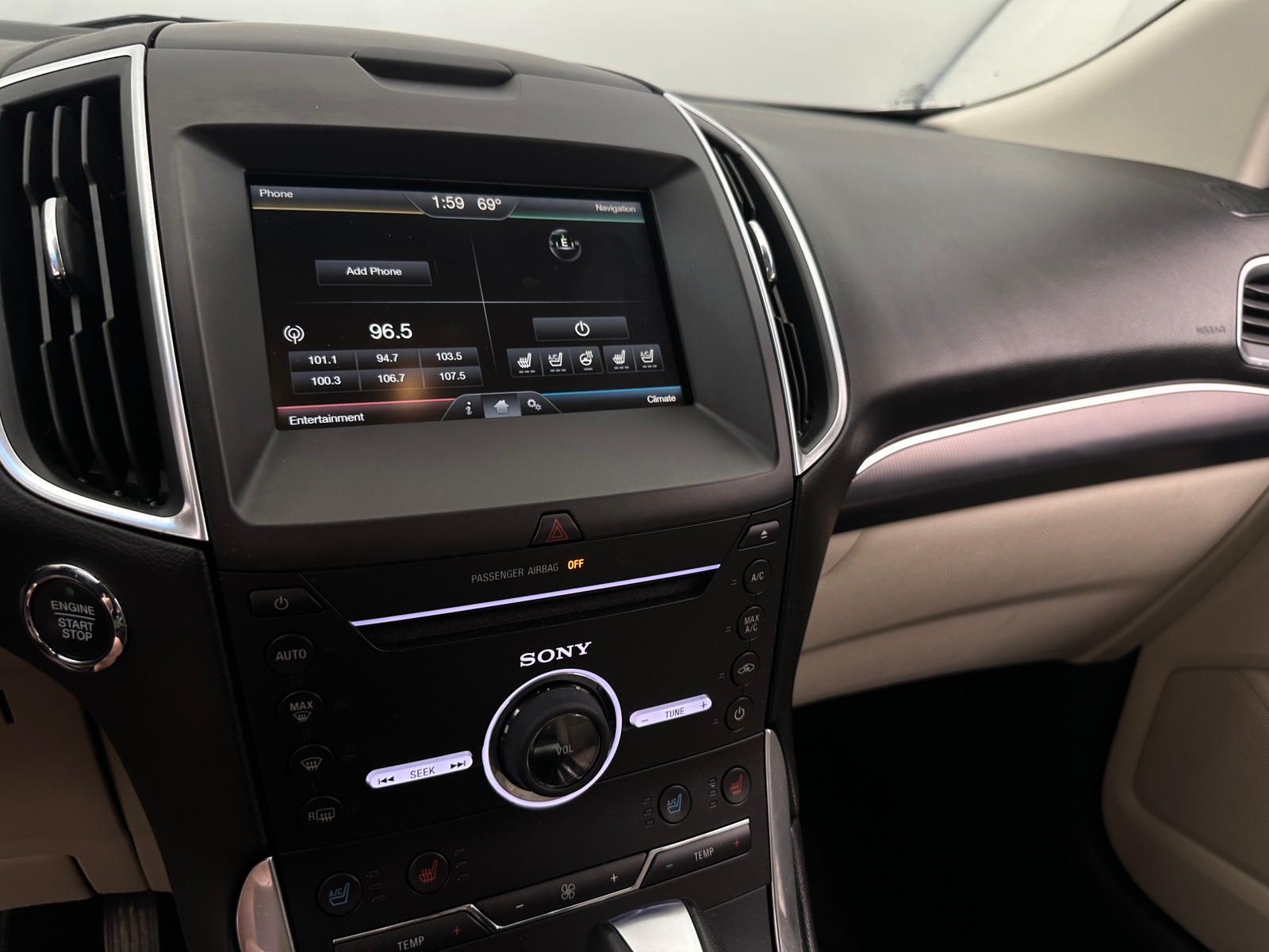 Thumbnail: 2015 Ford Edge - 3