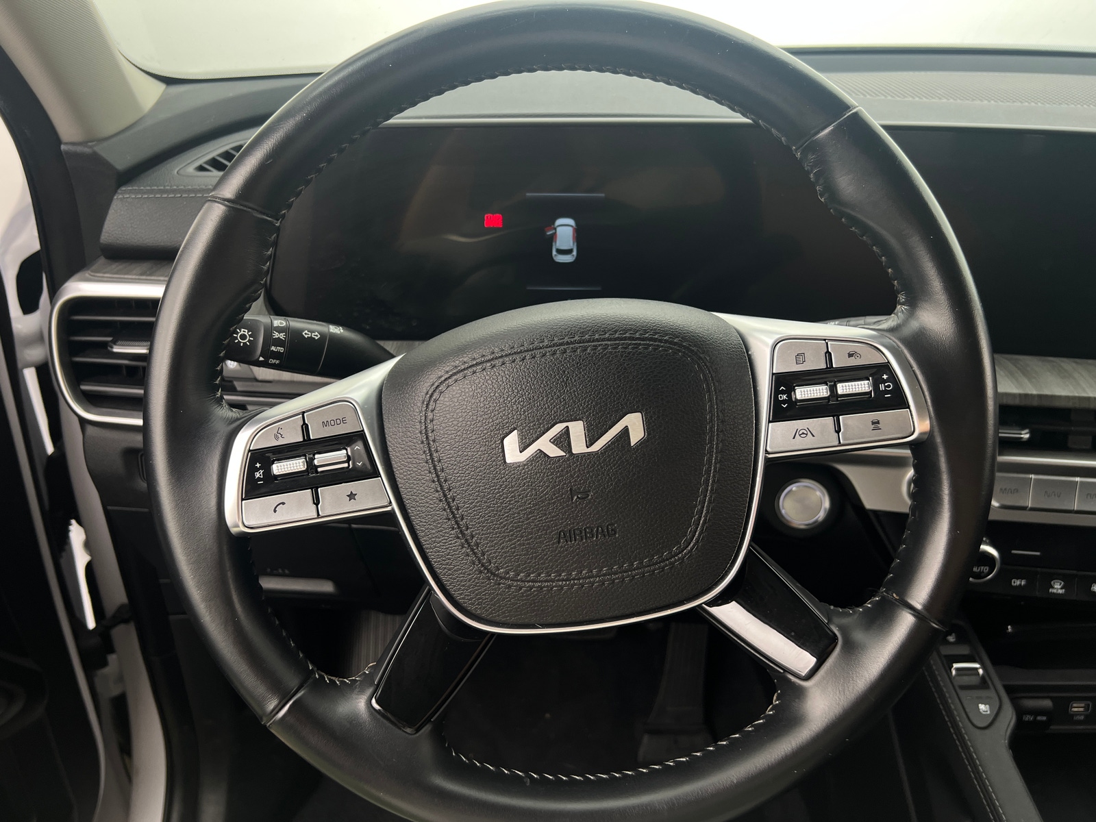 Thumbnail: 2023 Kia Telluride - 4