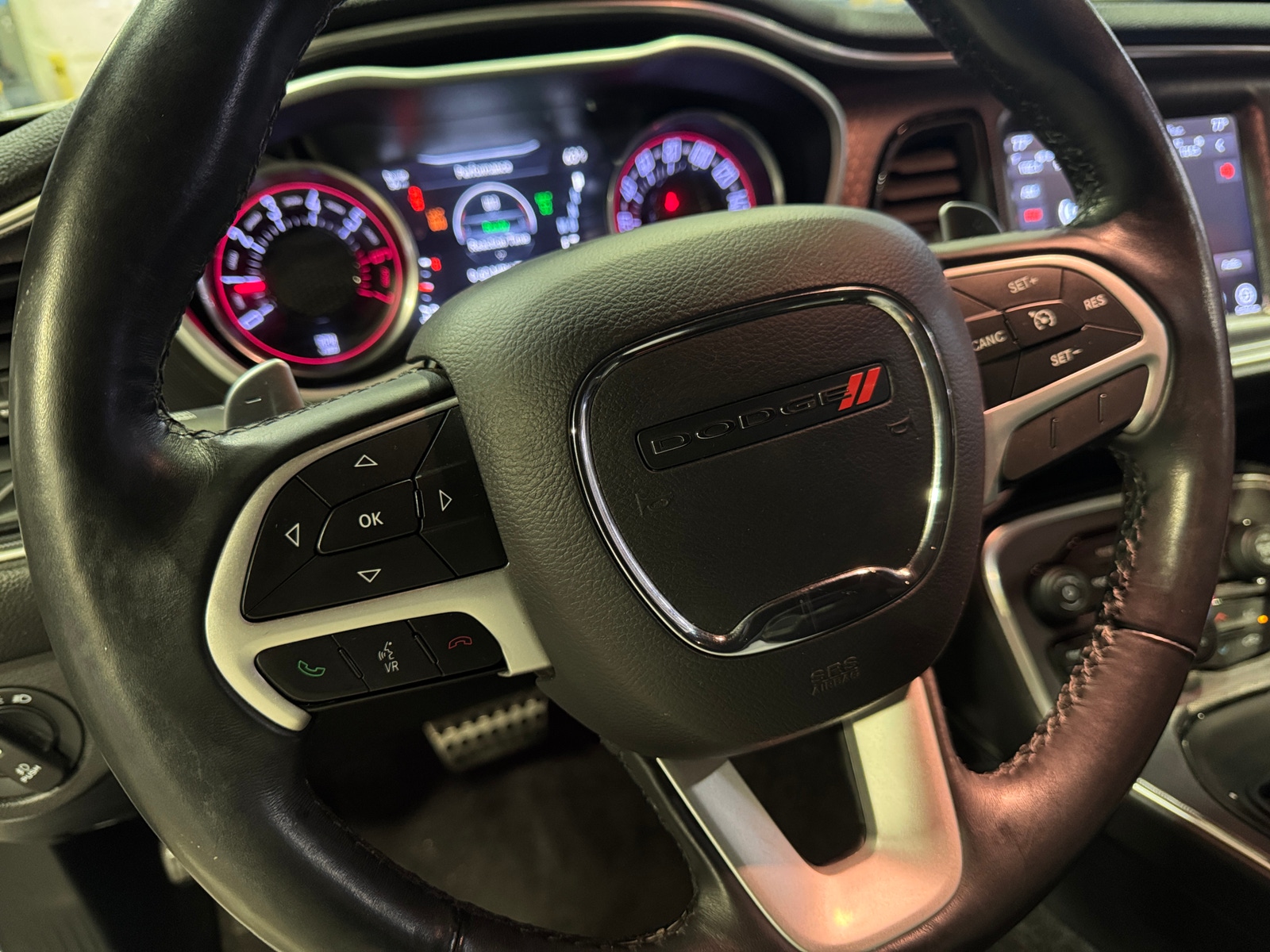 Thumbnail: 2017 Dodge Challenger - 4