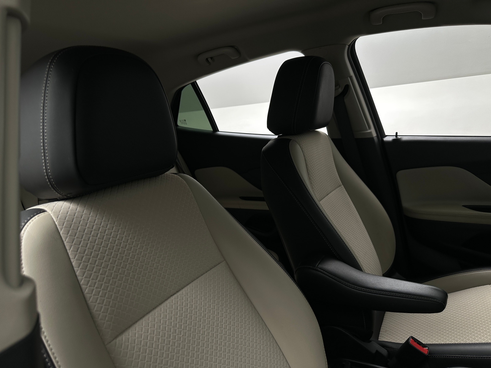 Thumbnail: 2019 Buick Encore - 2