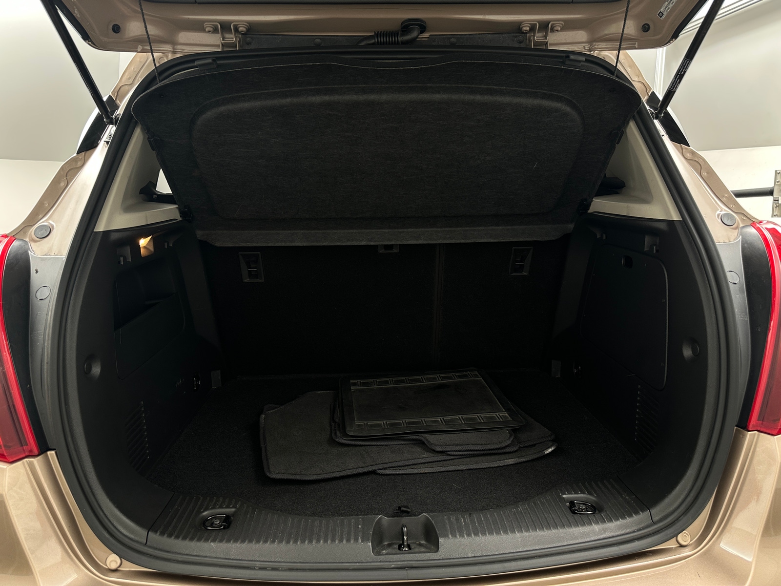 Thumbnail: 2019 Buick Encore - 7