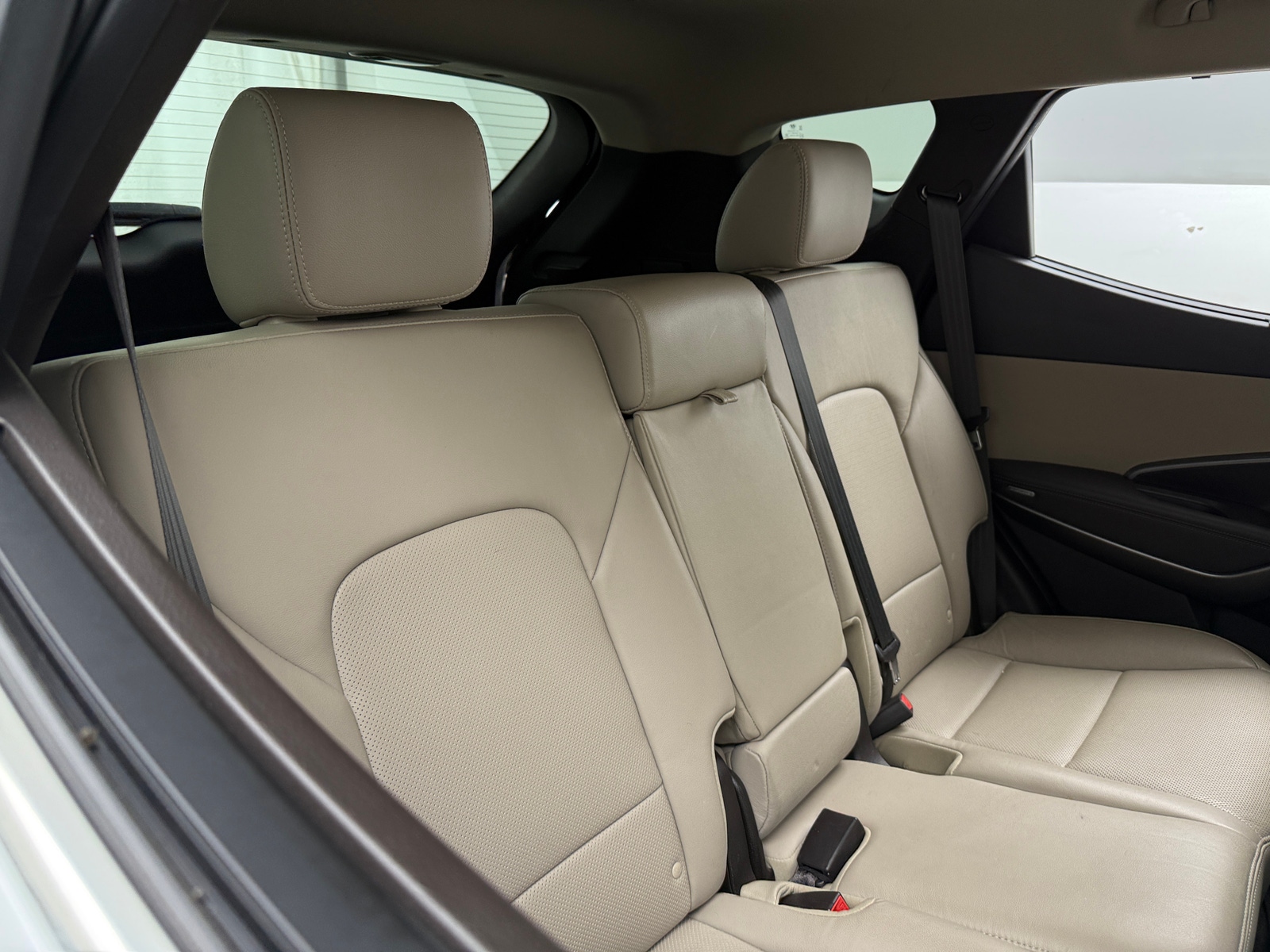 Thumbnail: 2017 Hyundai Santa Fe - 5