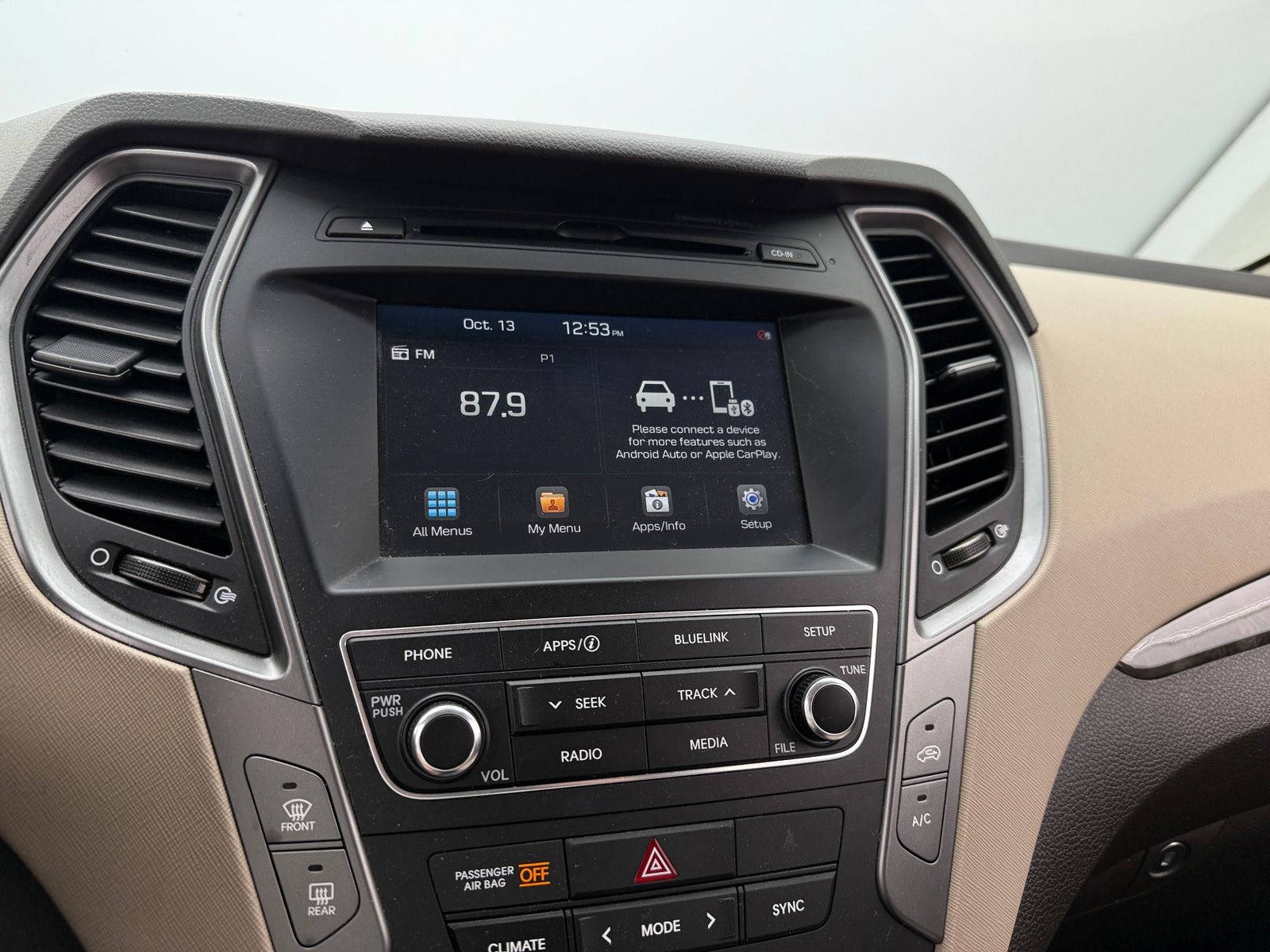 Thumbnail: 2017 Hyundai Santa Fe - 3