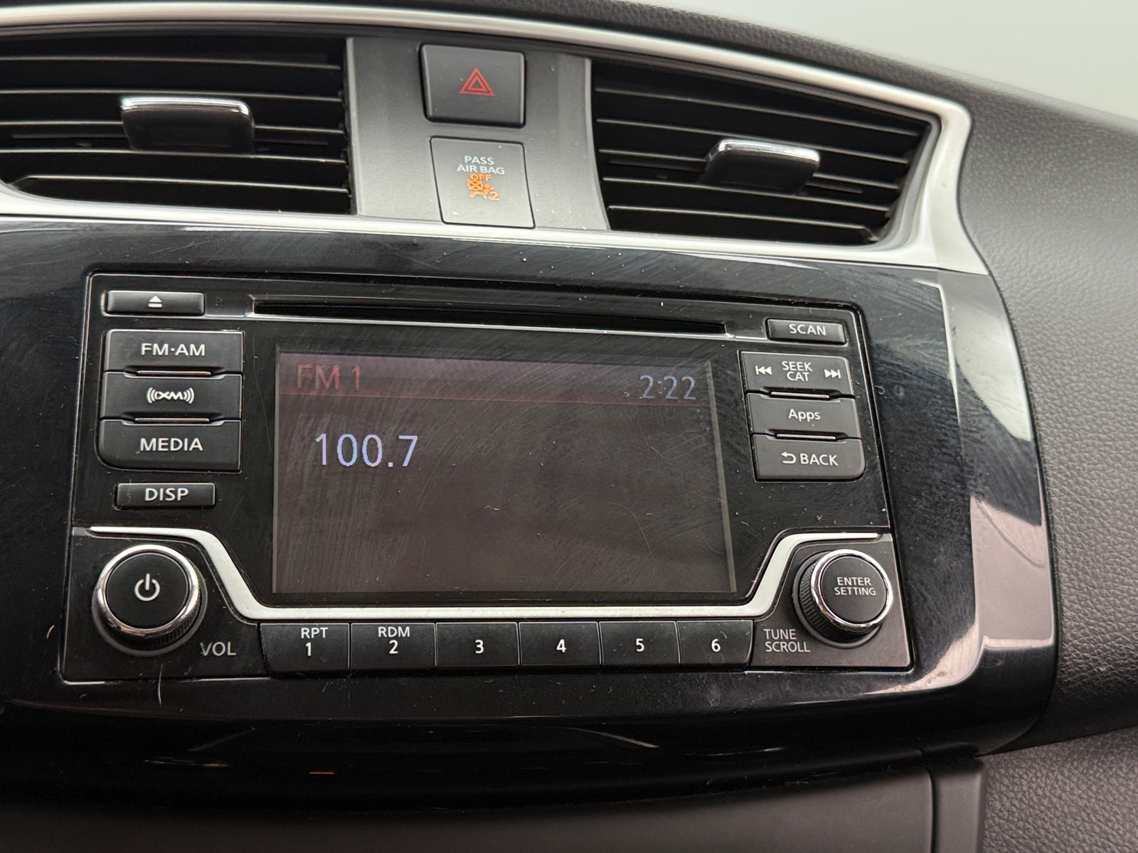 Thumbnail: 2016 Nissan Sentra - 4