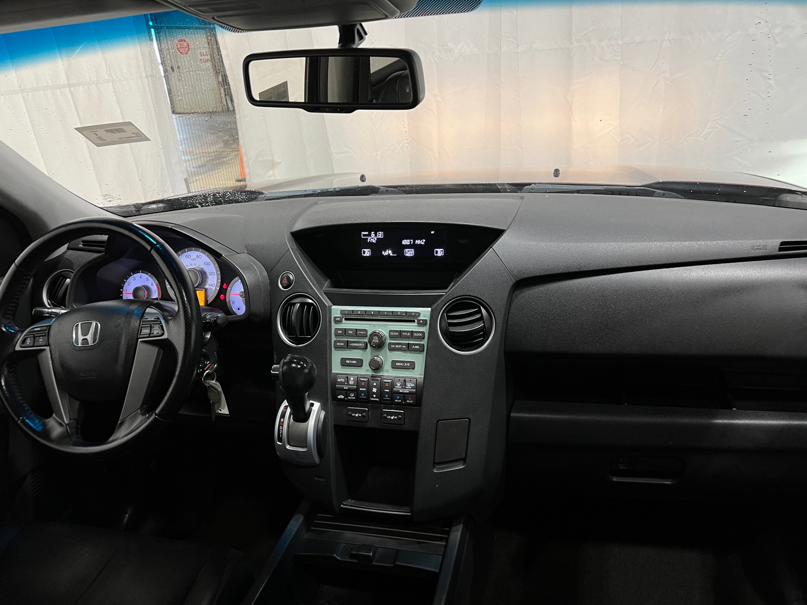Thumbnail: 2011 Honda Pilot - 2