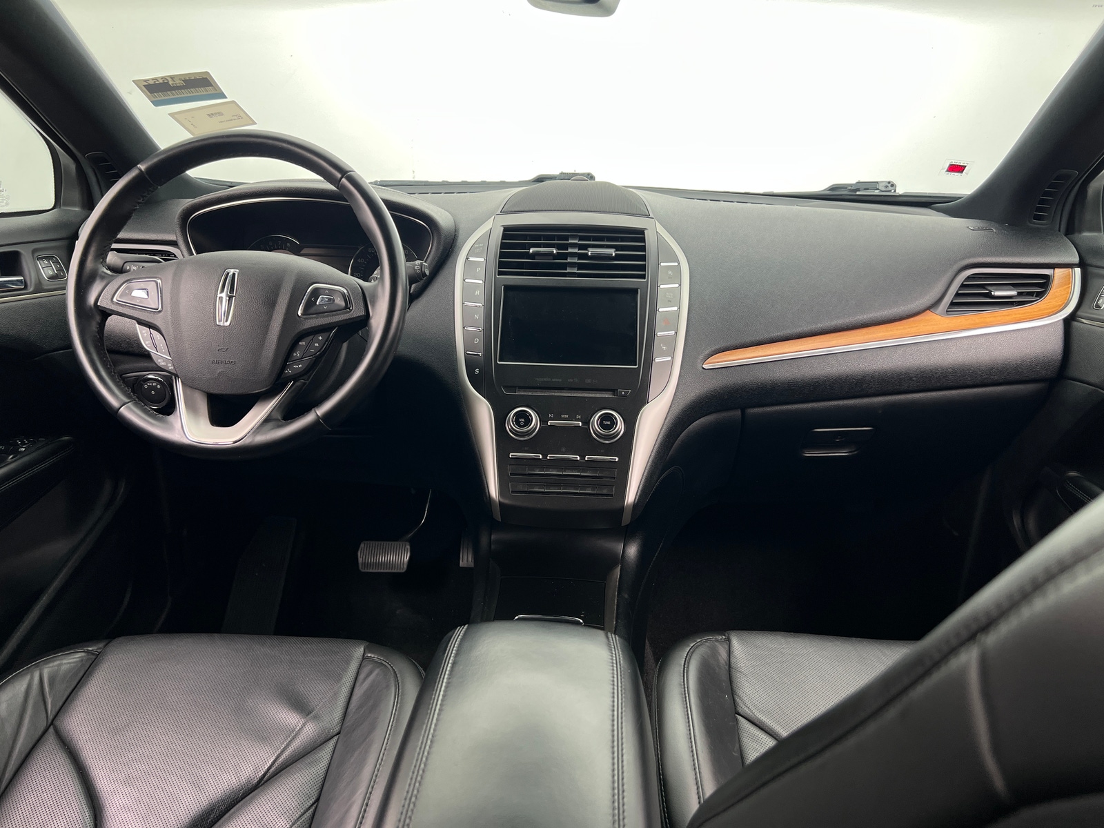 Thumbnail: 2017 Lincoln MKC - 2