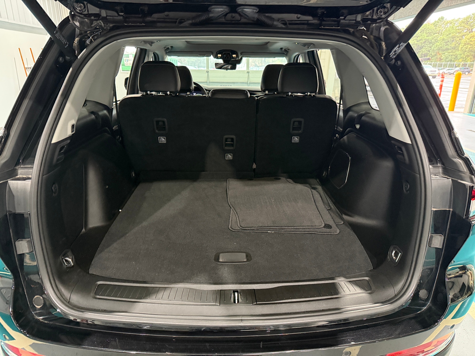 Thumbnail: 2022 Jeep Grand Cherokee - 6