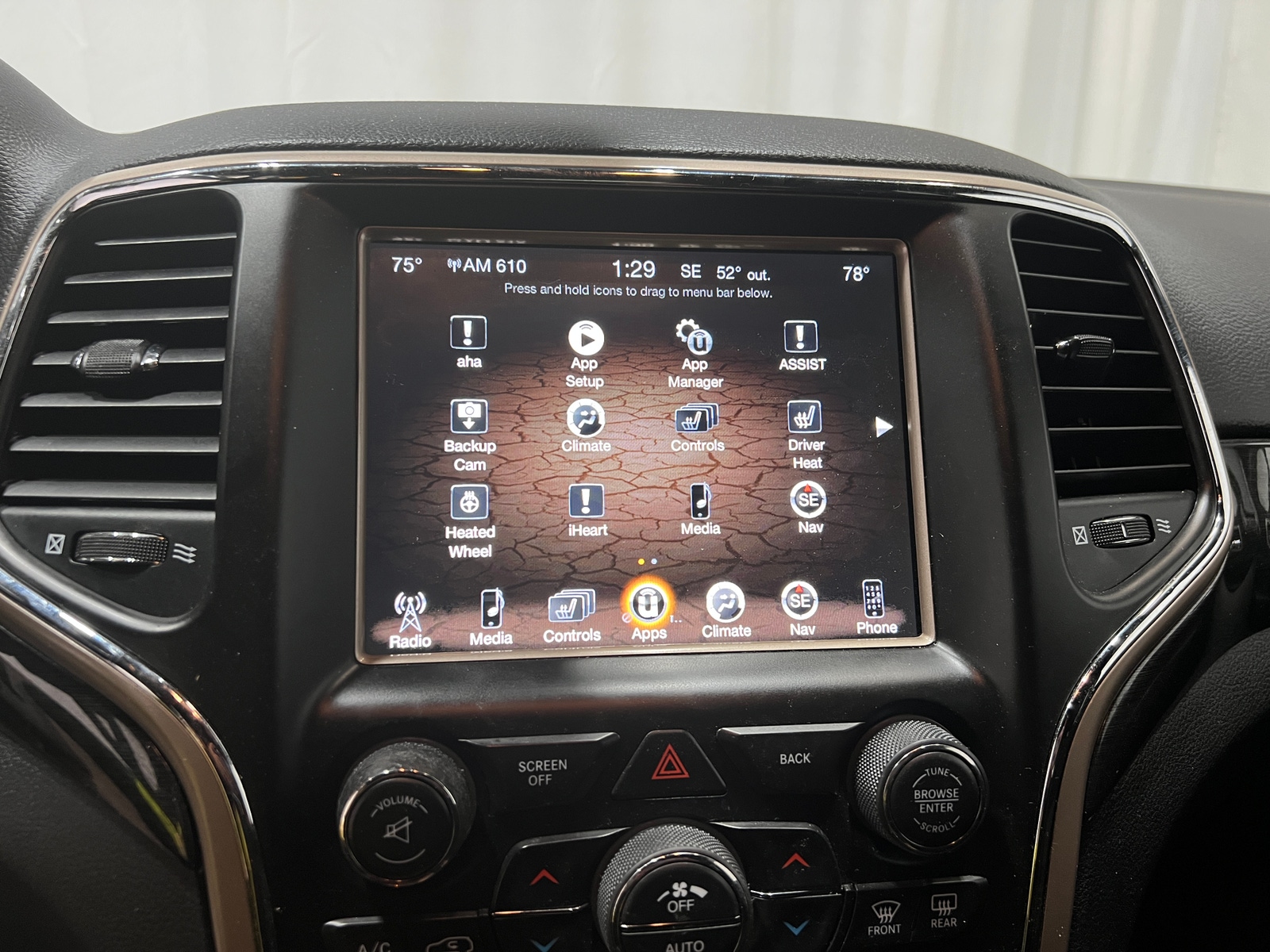 Thumbnail: 2017 Jeep Grand Cherokee - 4