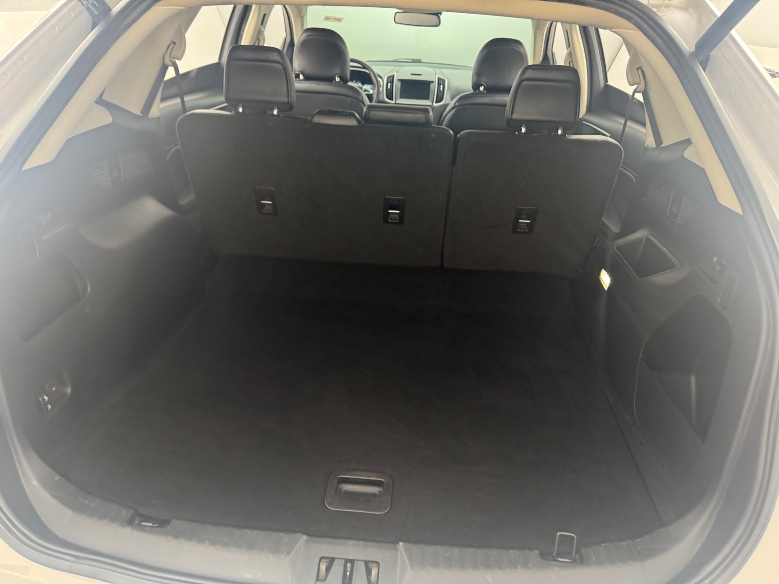 Thumbnail: 2019 Ford Edge - 7