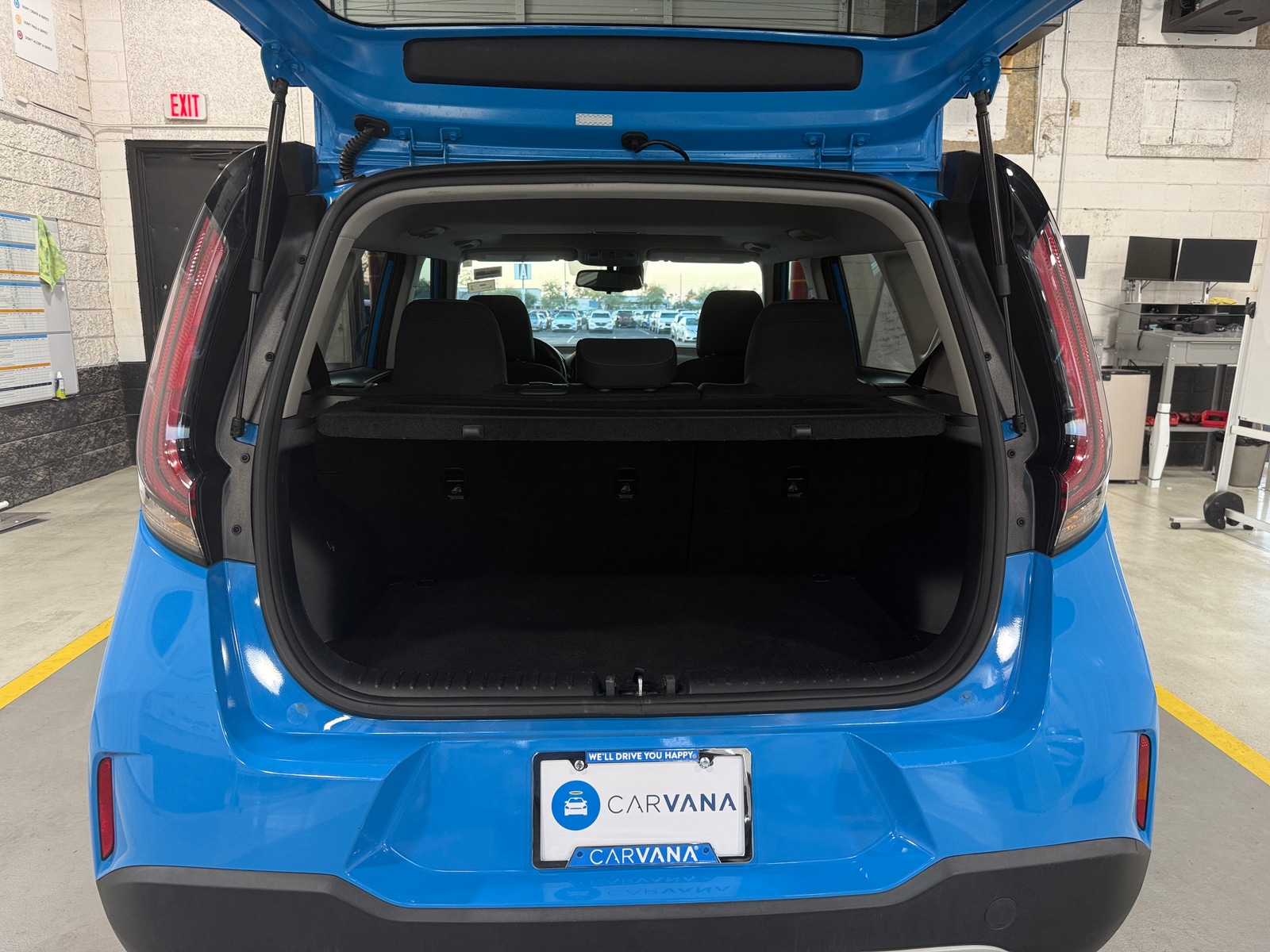 Thumbnail: 2023 Kia Soul - 7