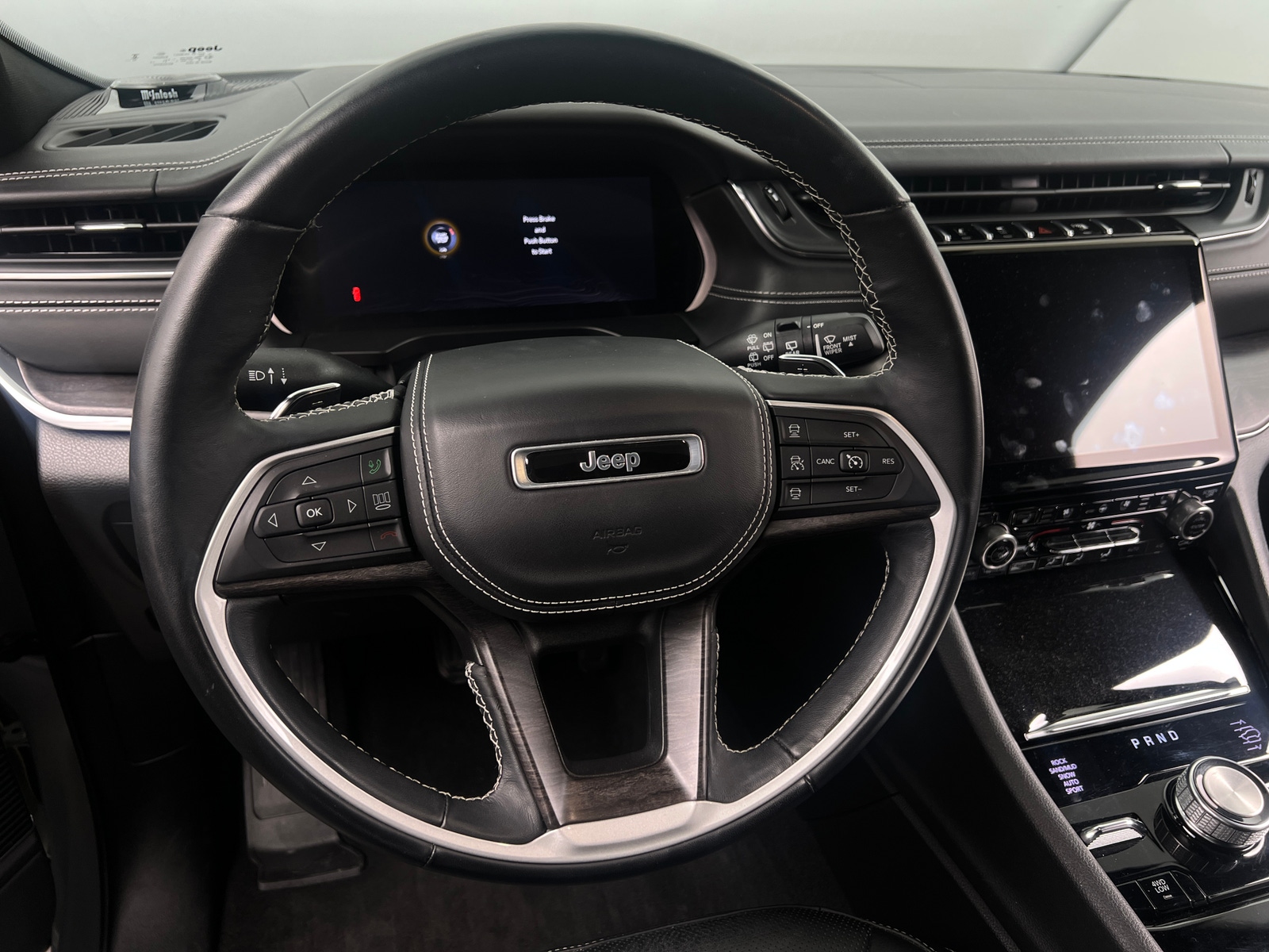 Thumbnail: 2022 Jeep Grand Cherokee L - 4